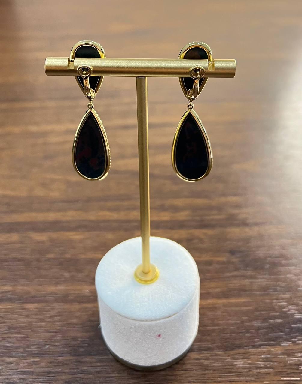 Pendientes Únicos Gota Lágrima Diamantes Piedra Negra Halo Oro 18K en Nuevo estado para la venta en Oakton, VA