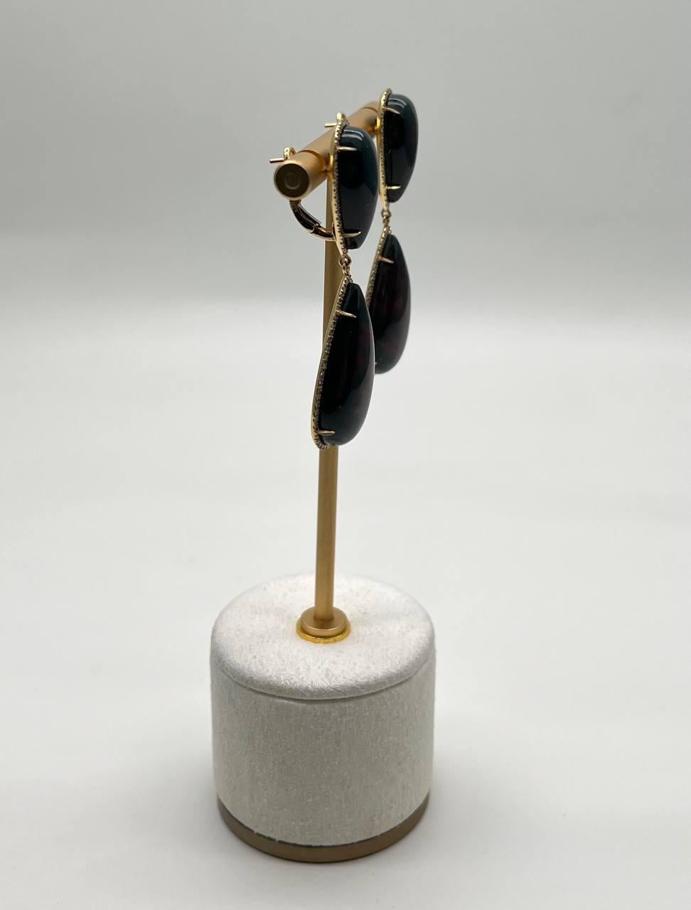 Pendientes Únicos Gota Lágrima Diamantes Piedra Negra Halo Oro 18K en venta 4