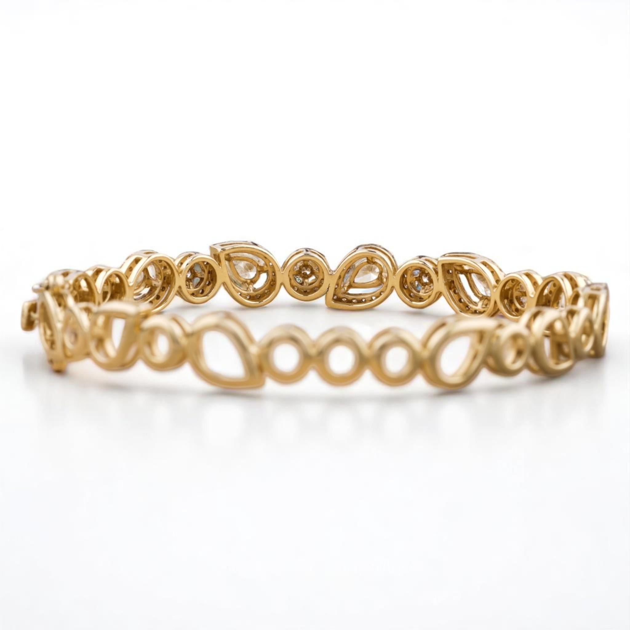 Teardrop Cluster Diamond Link Armreif aus 14k massivem Gold (zertifiziert) im Zustand „Neu“ im Angebot in New Delhi, DL