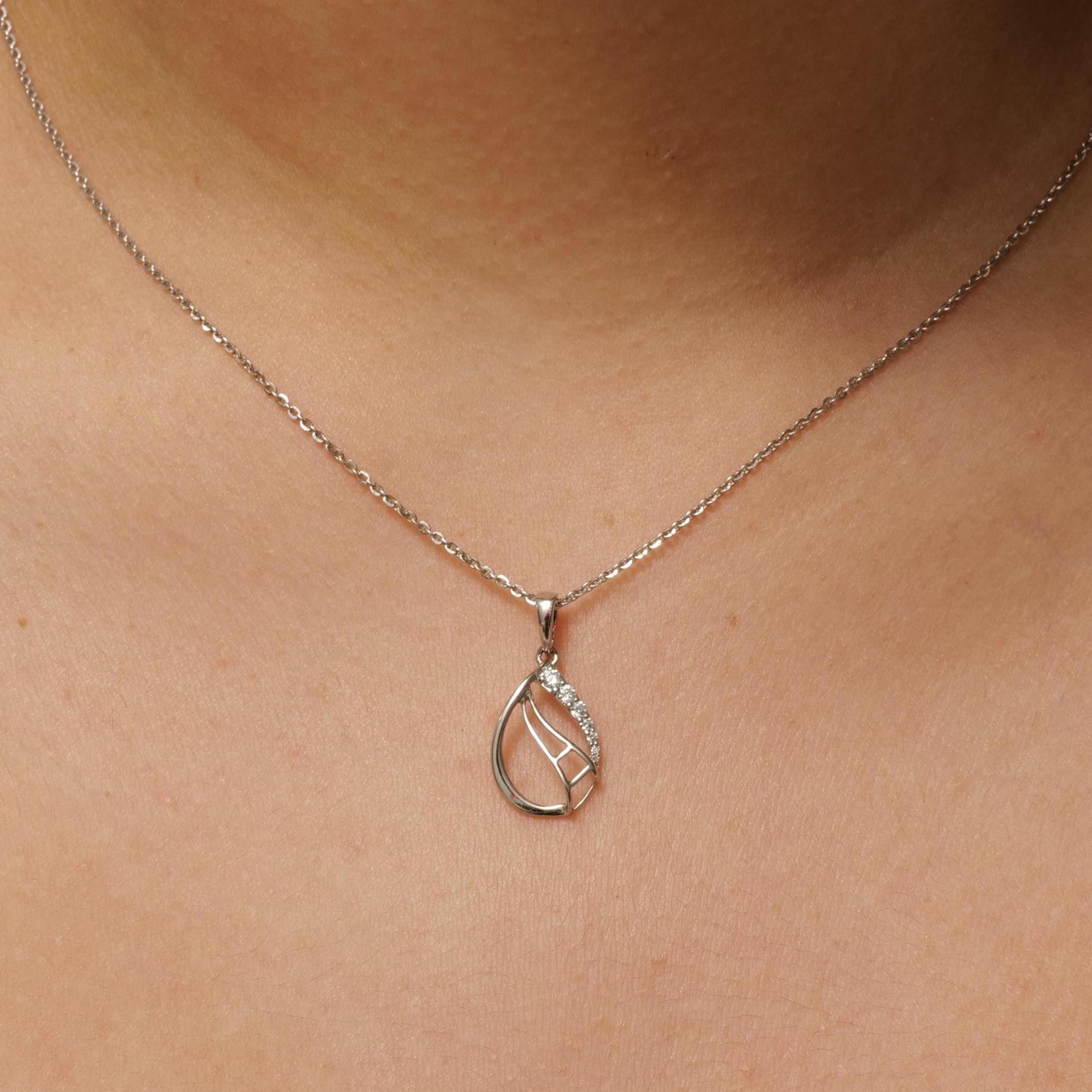 Art Deco Teardrop Diamond Pendant Necklace in 14k Solid Gold (Certified) For Sale