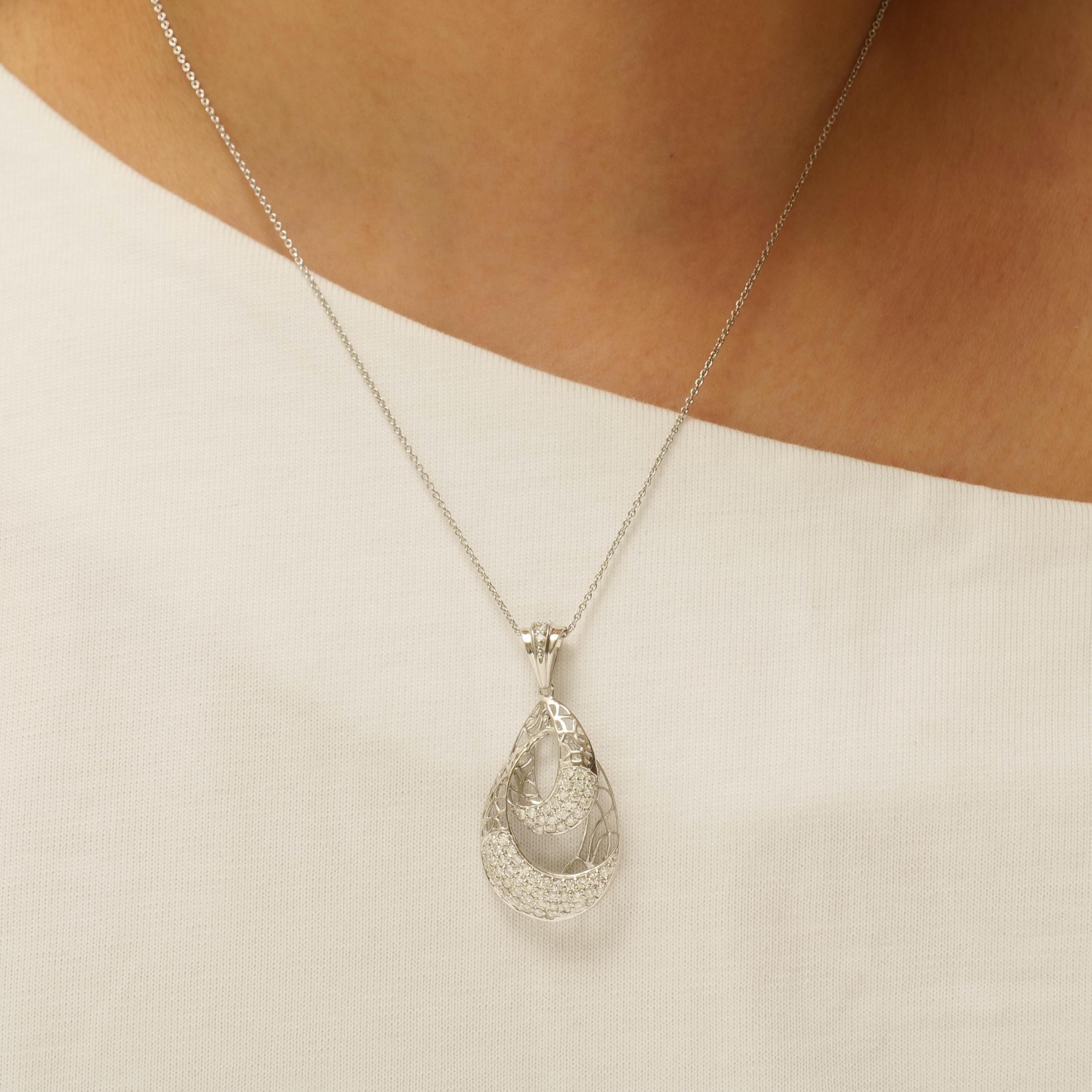 Art Deco Teardrop Diamond Pendant Necklace in 14k Solid Gold (Certified) For Sale