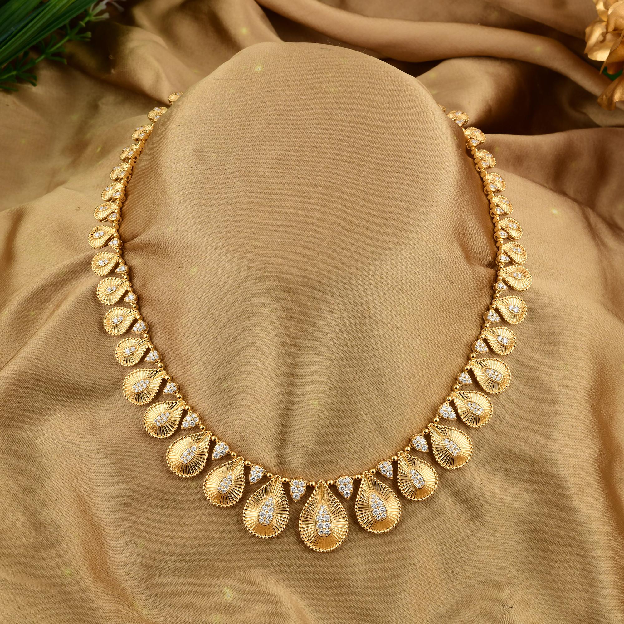 Contemporary Teardrop Diamond Studded 18k Yellow Gold Choker Necklace Fine Bridal Jewelry For Sale