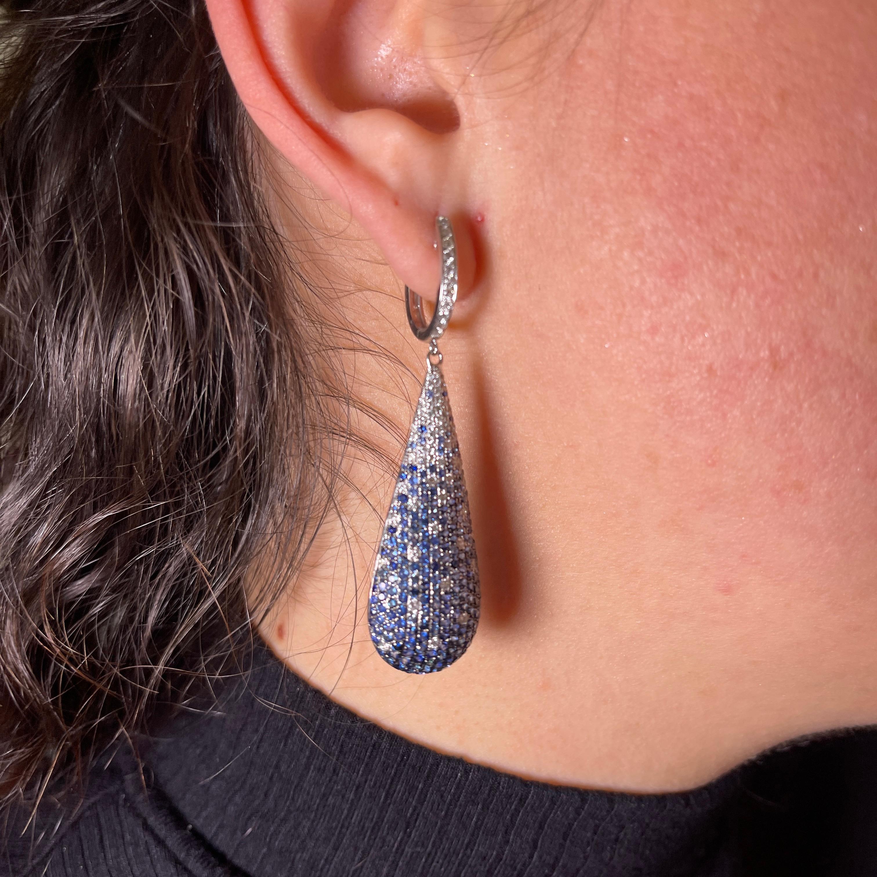 Teardrop Earrings in White Gold with Blue Sapphires and Diamonds For Sale 3