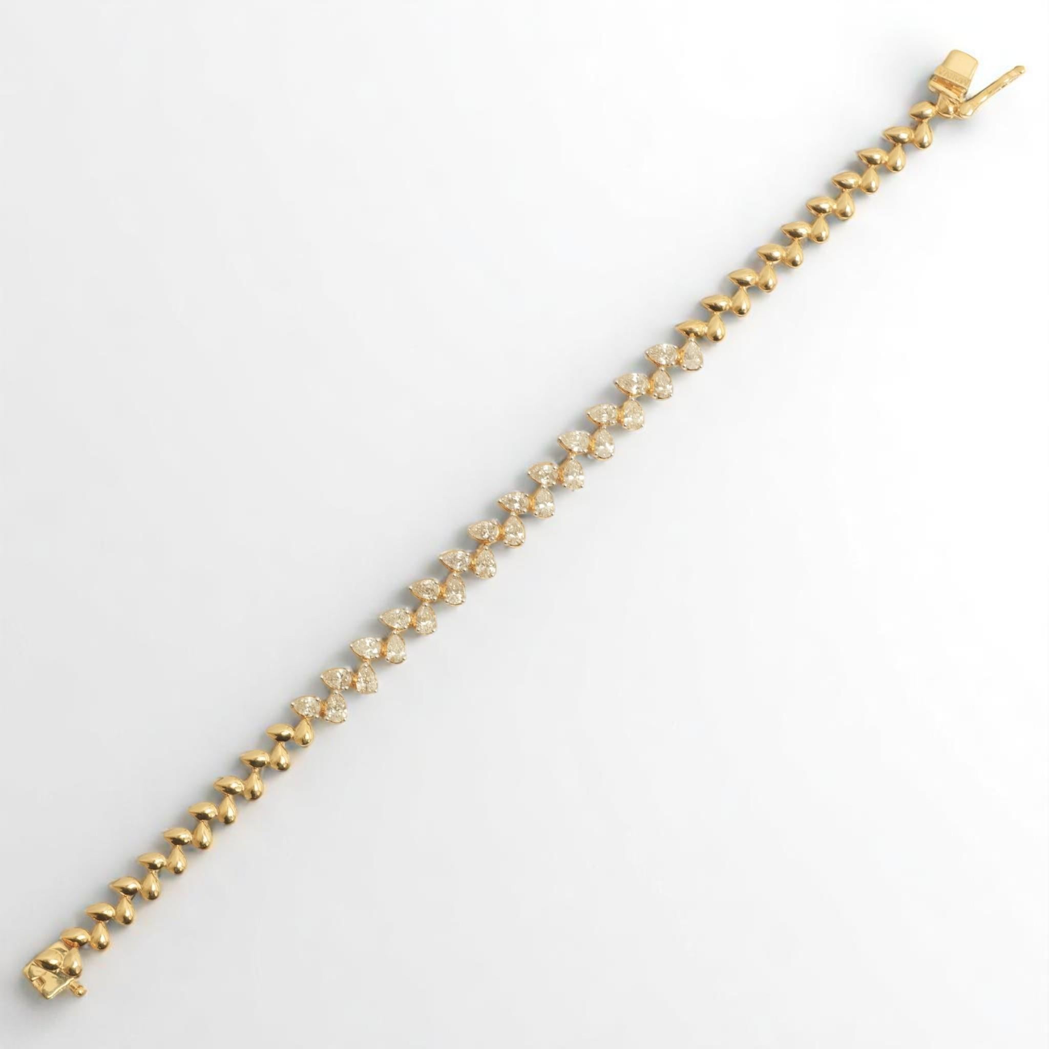 Pear Cut Teardrop Link Diamond Tennis Bracelet in 14k Solid Gold (Certified) For Sale