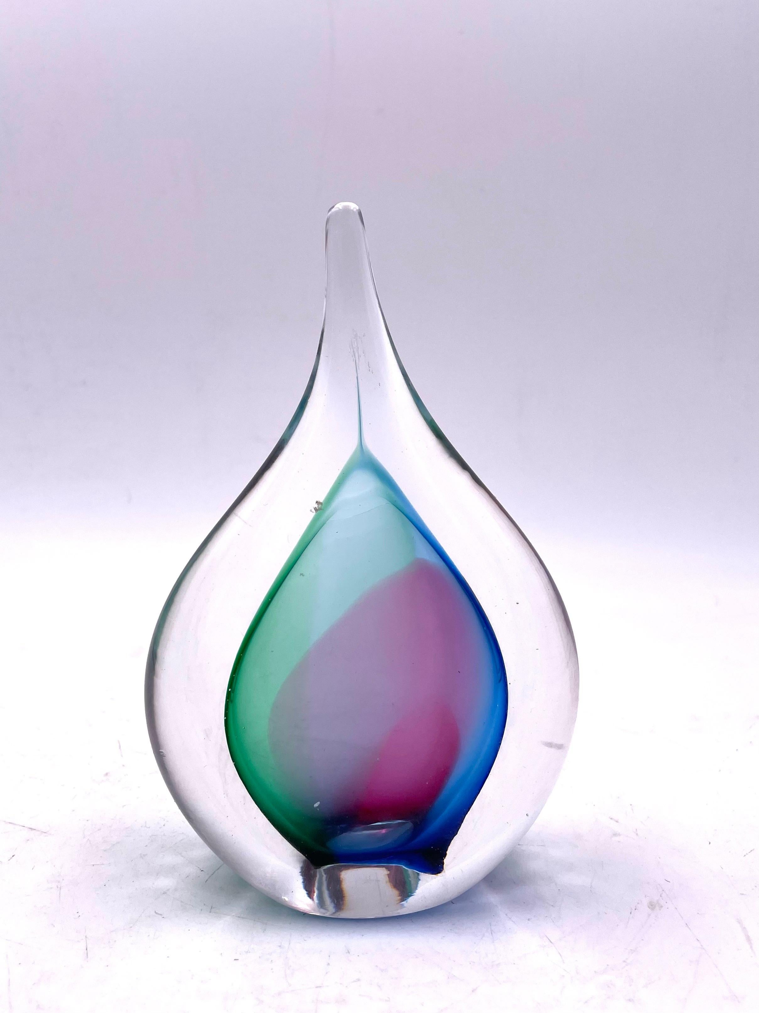 Teardrop Murano Glass Sculpture Sommerso Signed M.P In Excellent Condition For Sale In San Diego, CA