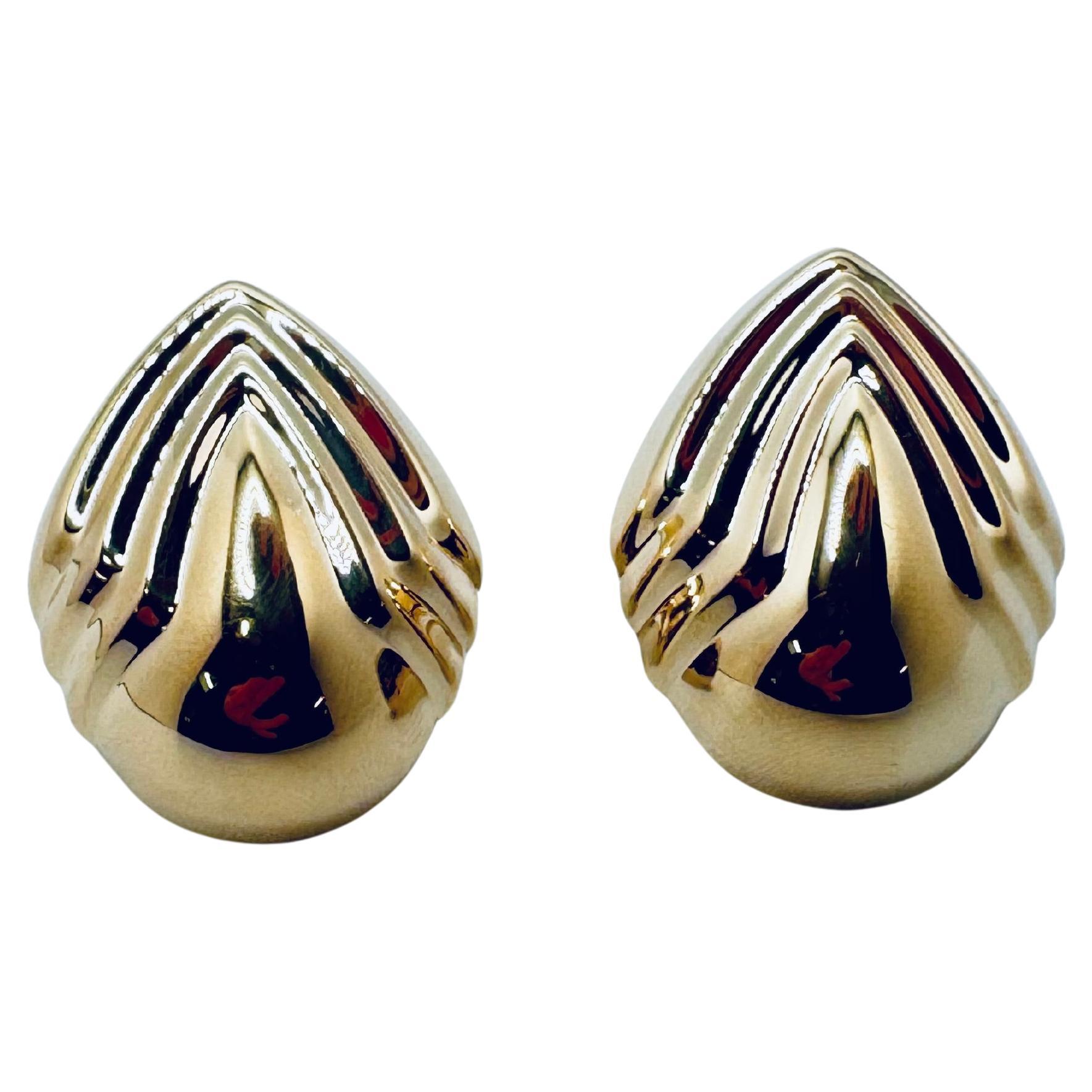 Teardrop / Pear Shape Hollow Earrings in 14K Yellow Gold