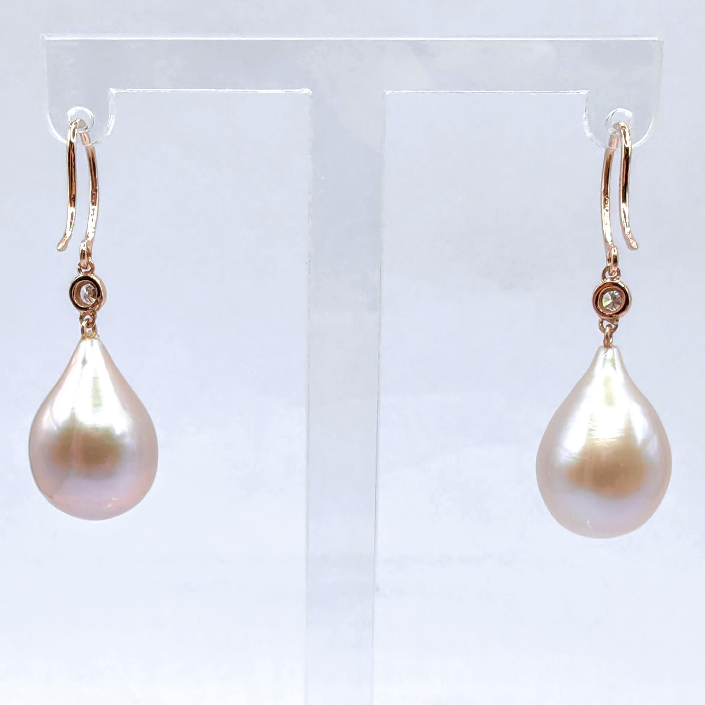 Contemporaneo Orecchini a goccia con diamanti e perle barocche Pink Diamond in oro rosa 18 carati in vendita