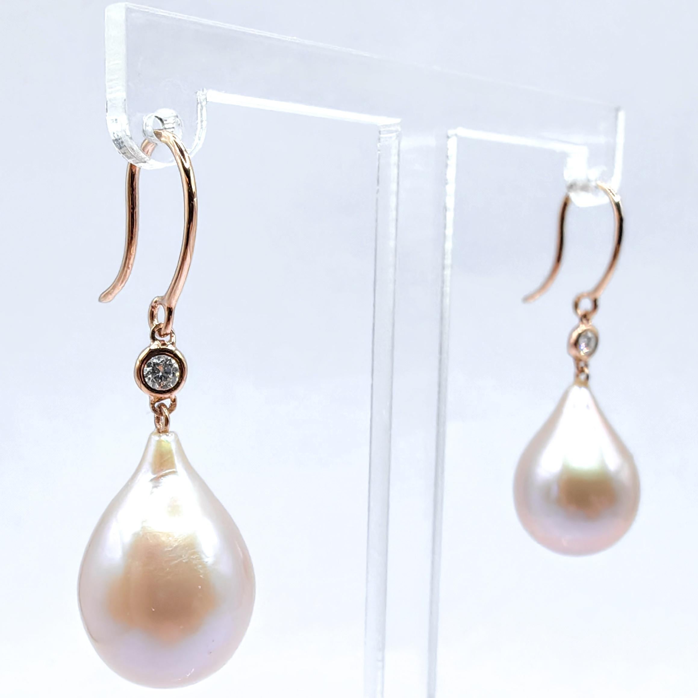 Taglio rotondo Orecchini a goccia con diamanti e perle barocche Pink Diamond in oro rosa 18 carati in vendita