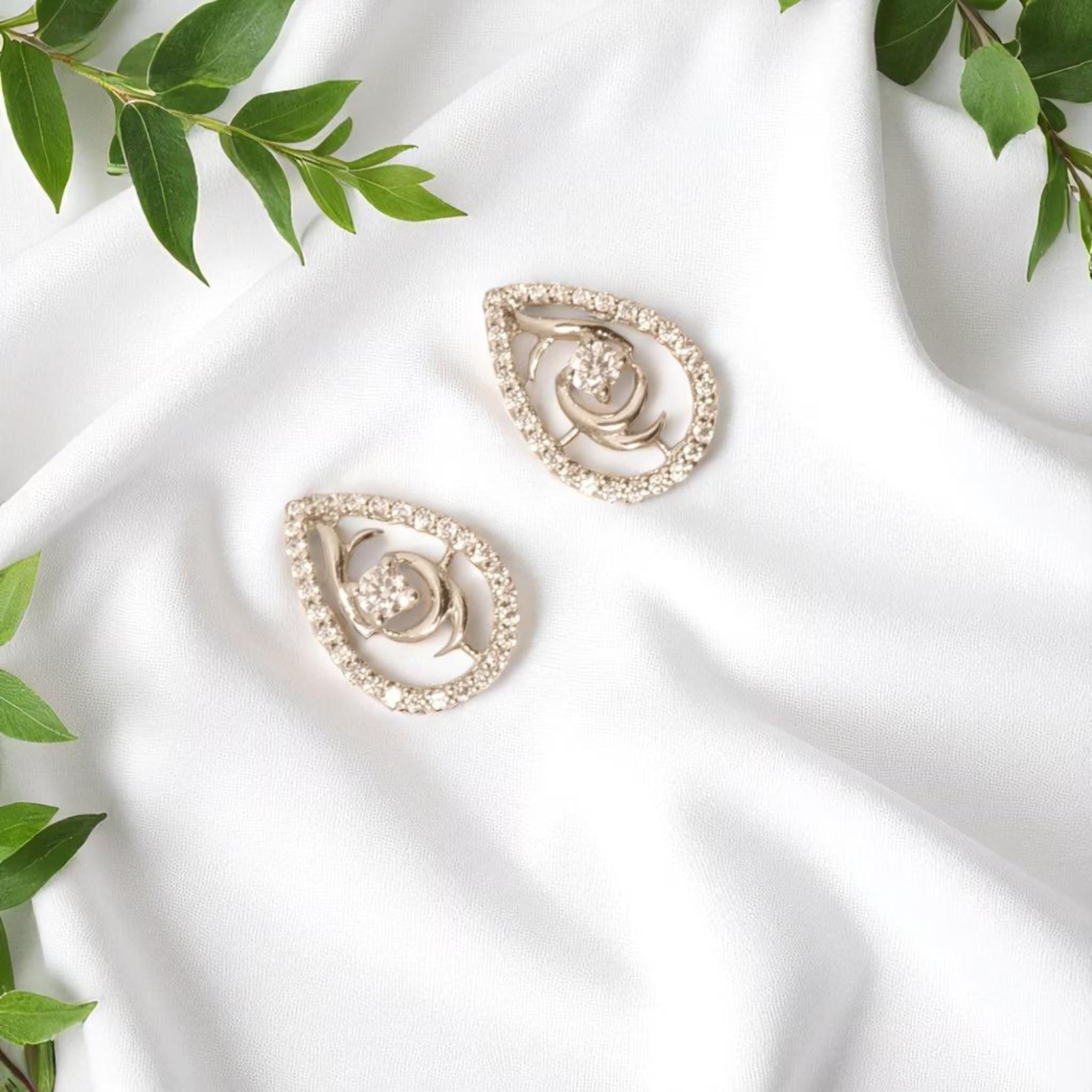 Teardrop-Rosendiamant-Ohrstecker aus 14 Karat massivem Gold (zertifiziert) (Rundschliff) im Angebot