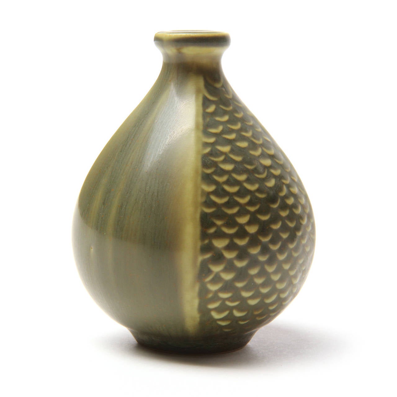 A diminutive four sided teardrop ceramic vase with alternating plain / scaled sides and covered in a matte olive hare's fur glaze. Designed by Wilhelm Kage, crafted by Gustavsberg Studio in Sweden, circa 1950s.