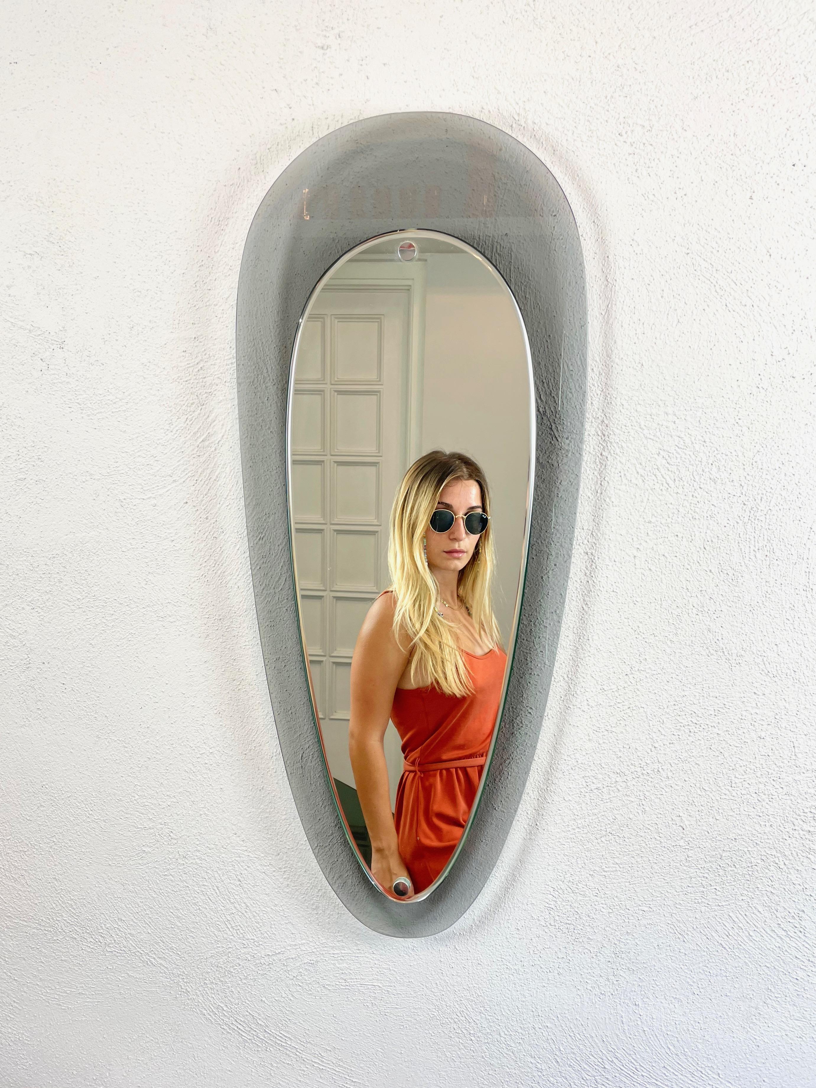 Italian Teardrop Wall Mirror Fontana Arte style, Italy, 1970s