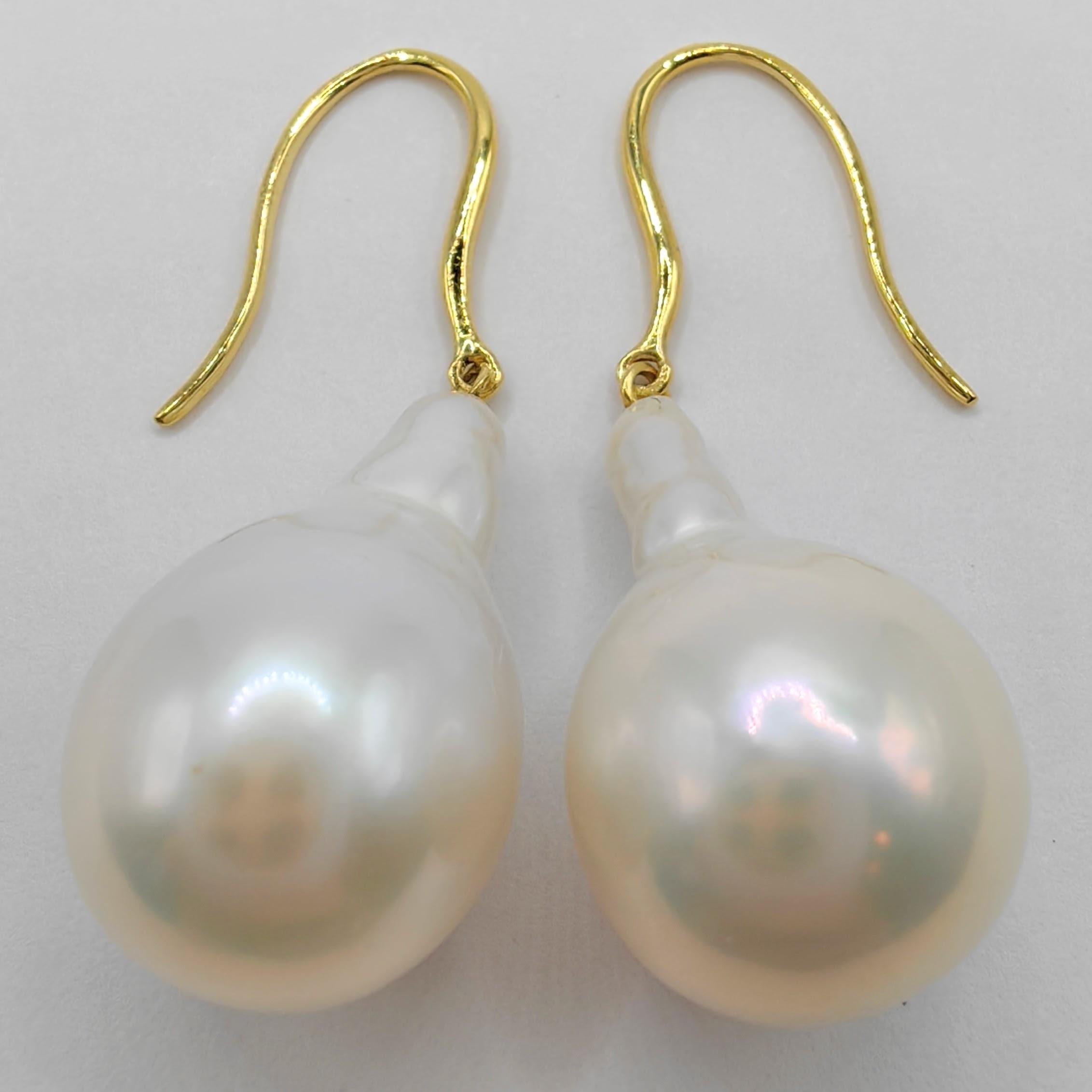 Women's Teardrop White Baroque Pearl Drop Earrings With 18K Yellow Gold French Hooks For Sale