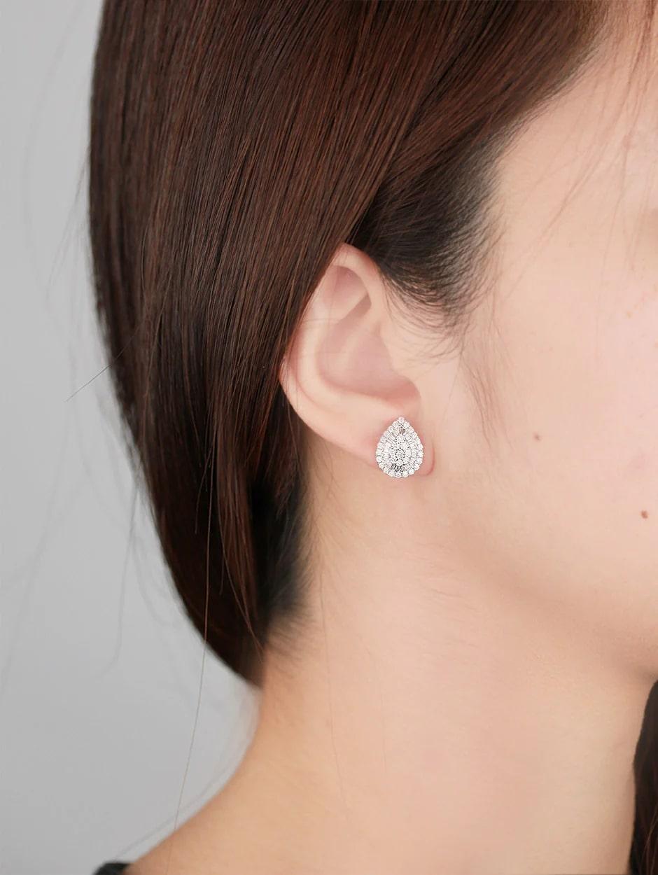 Tears of Goddess Diamond Pave Earrings In New Condition For Sale In Los Angeles, CA