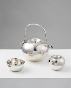 Teaset designed by Vivianna Torun Bülow-Hube for Dansk International Designs Ltd