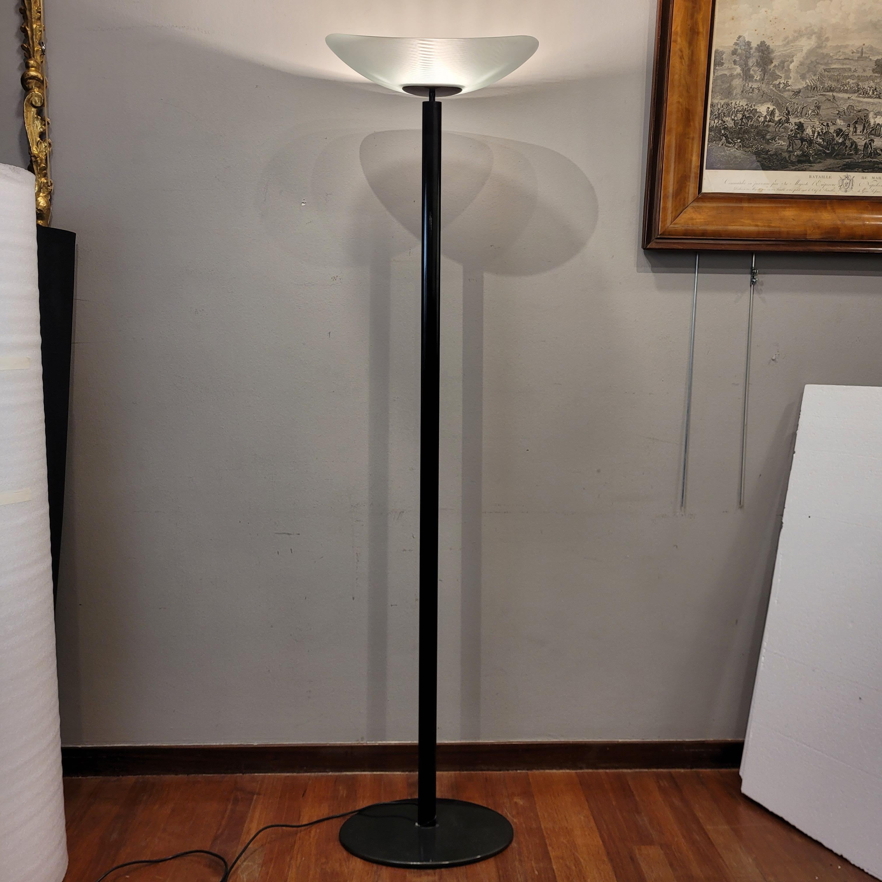 Lampadaire italien du milieu du siècle dernier, Ernesto Gismondi pour Artemide Bon état - En vente à Valladolid, ES