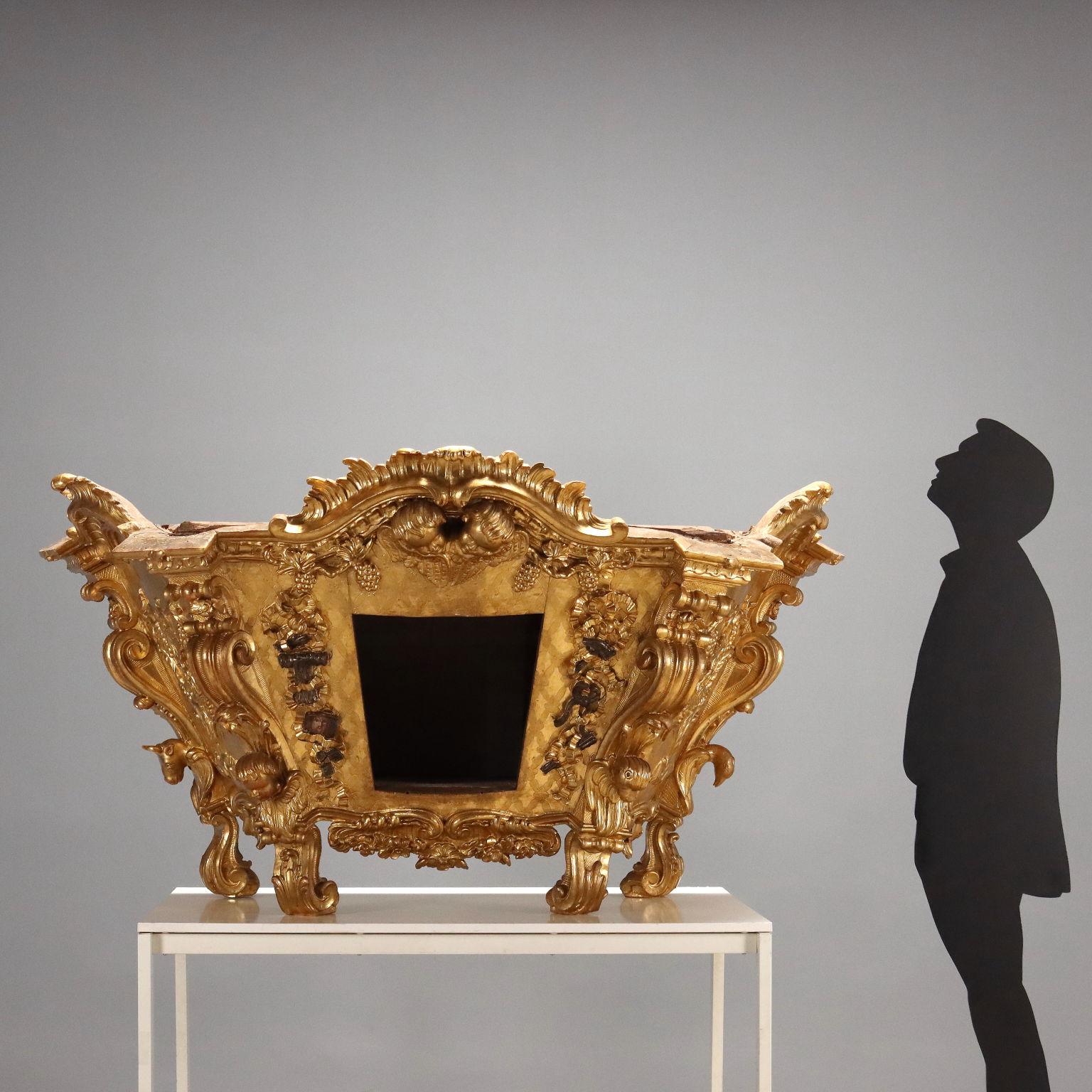 Autre Coffret sculpté et doré Italie Première moitié du XVIIIe siècle en vente