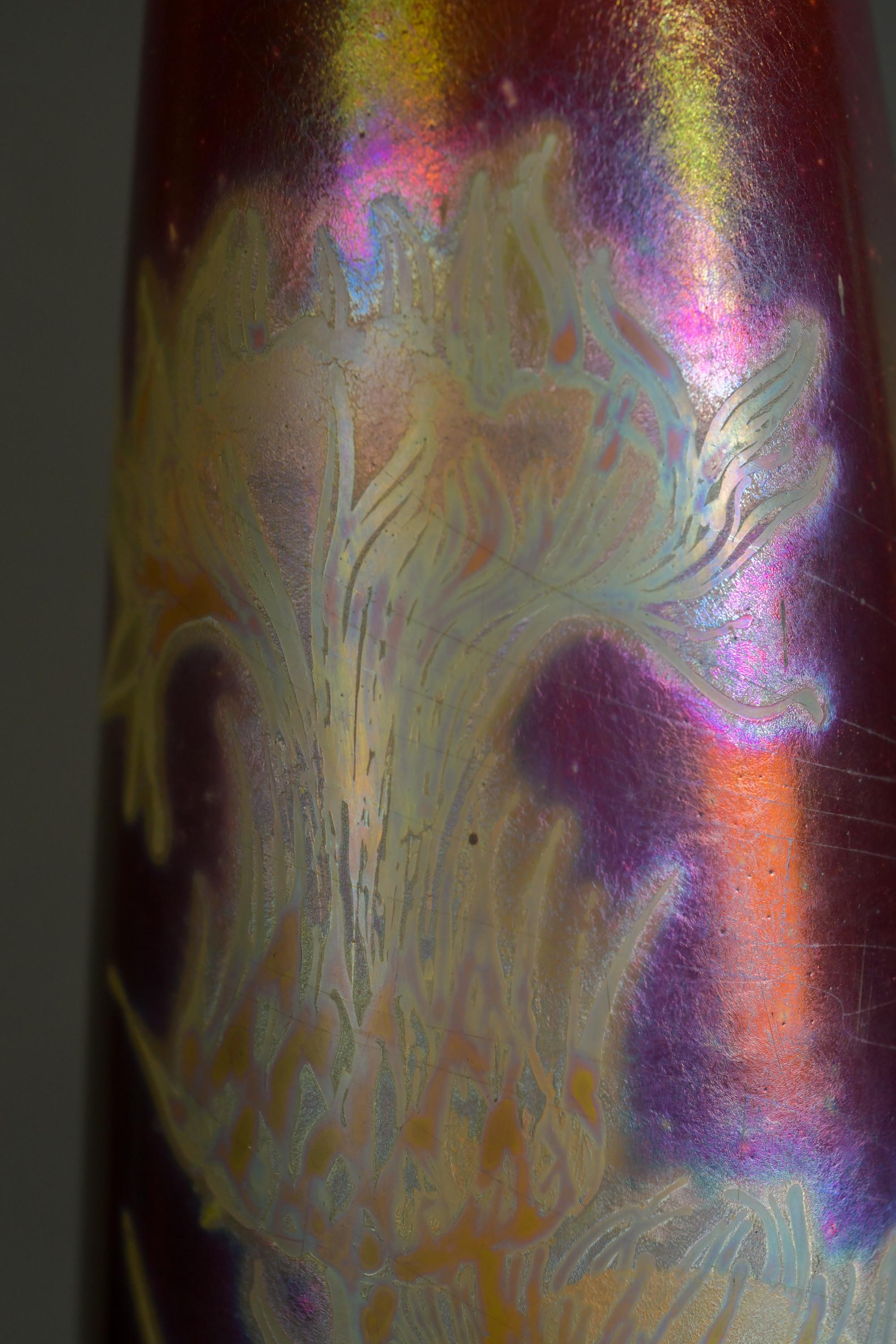 Technicolor Distel-Vase im Art nouveau-Stil von Clement Massier (Tonware) im Angebot
