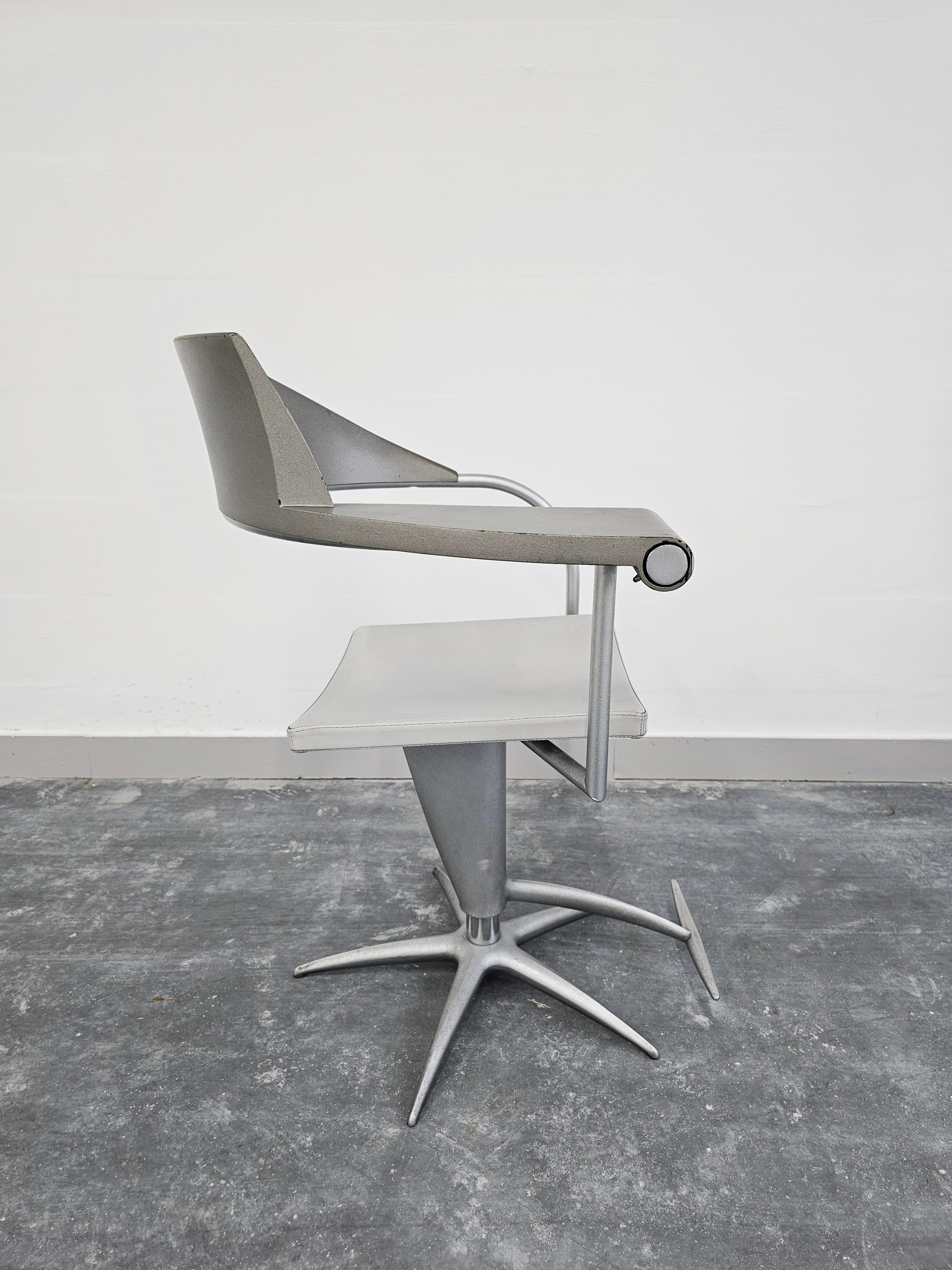 Chaise de barbier TECHNO conçue par Philippe Starck pour L'Oreal, France 1989 en vente 4
