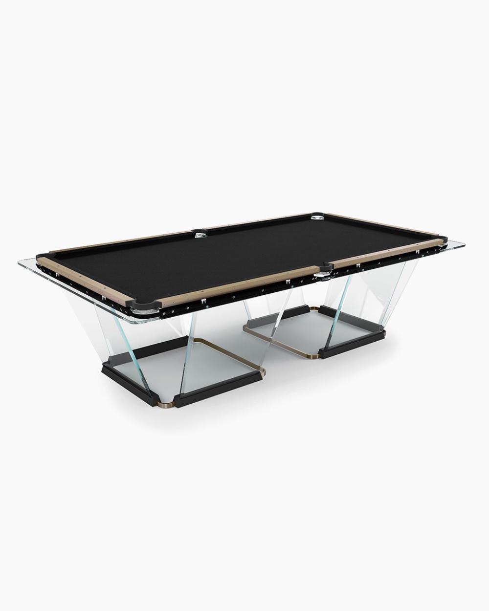 The Teckell T1.1 pool table with light bronze trim lures in both design aficionados and top players. The light dances across its handcrafted glass surfaces and glimmers when it strikes the light bronze aluminum rails. The tempered glass playing