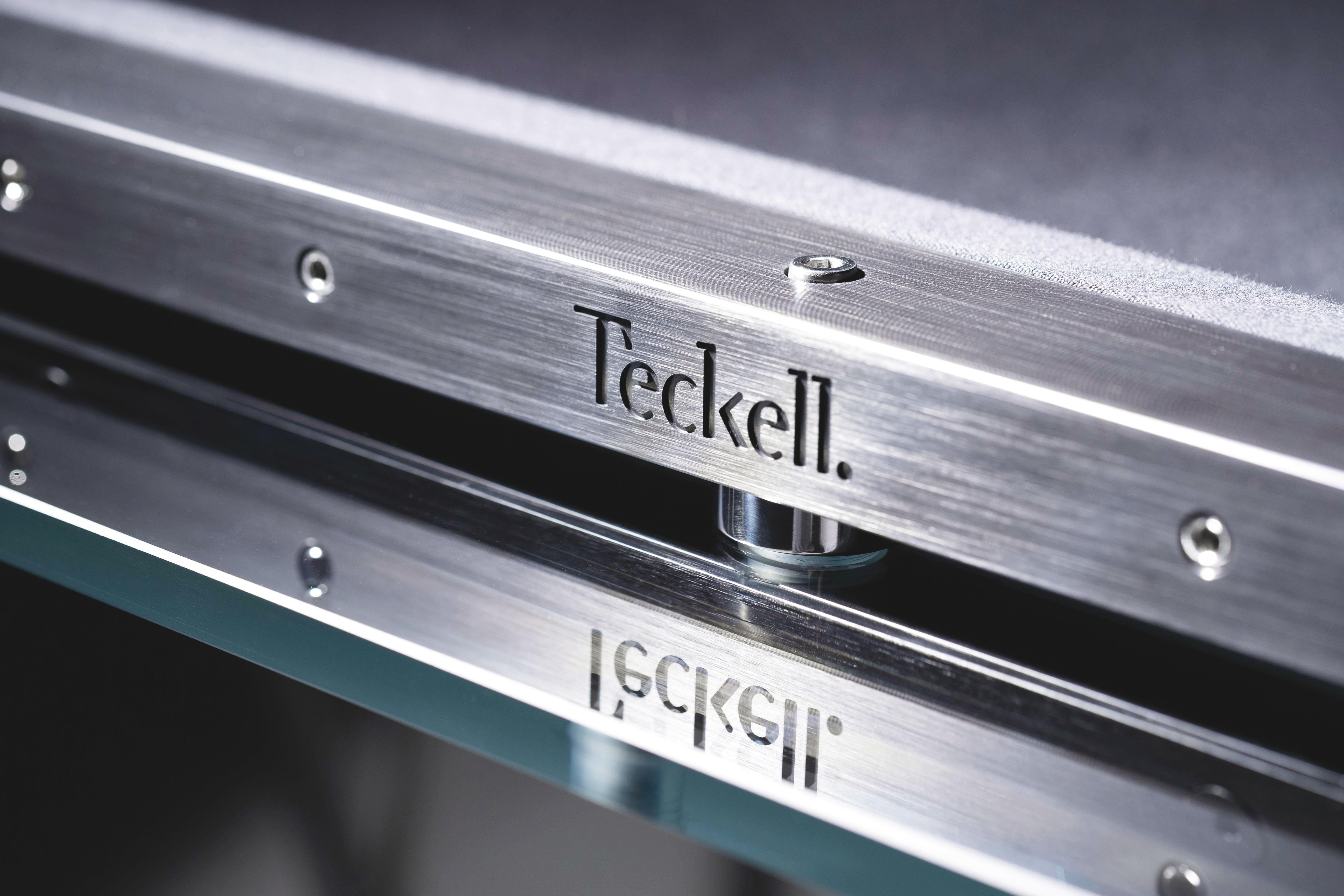 Teckell T1.1 Kristall 9-Fuß-Pooltisch in Schwarz  von Marc Sadler (Eloxiert) im Angebot