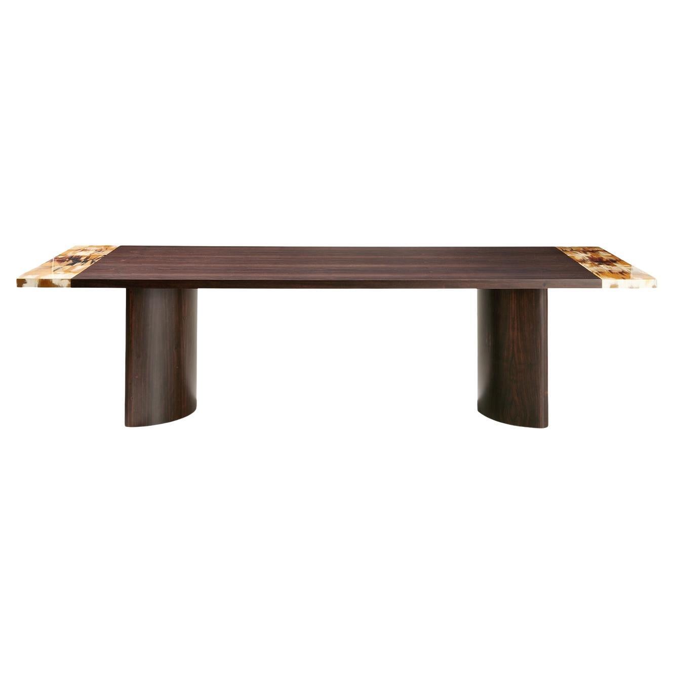 Table de salle à manger Tecla Amara en Wood Ebony avec détails en Horn par Arcahorn en vente