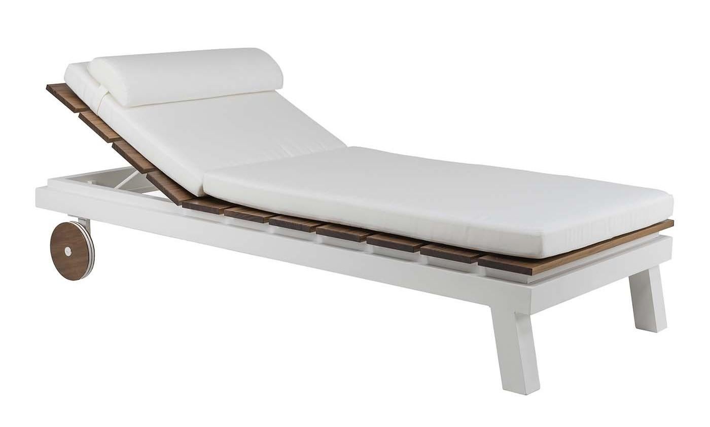 Italian Tecla White Single Chaise Longue by Braid Outdoor For Sale