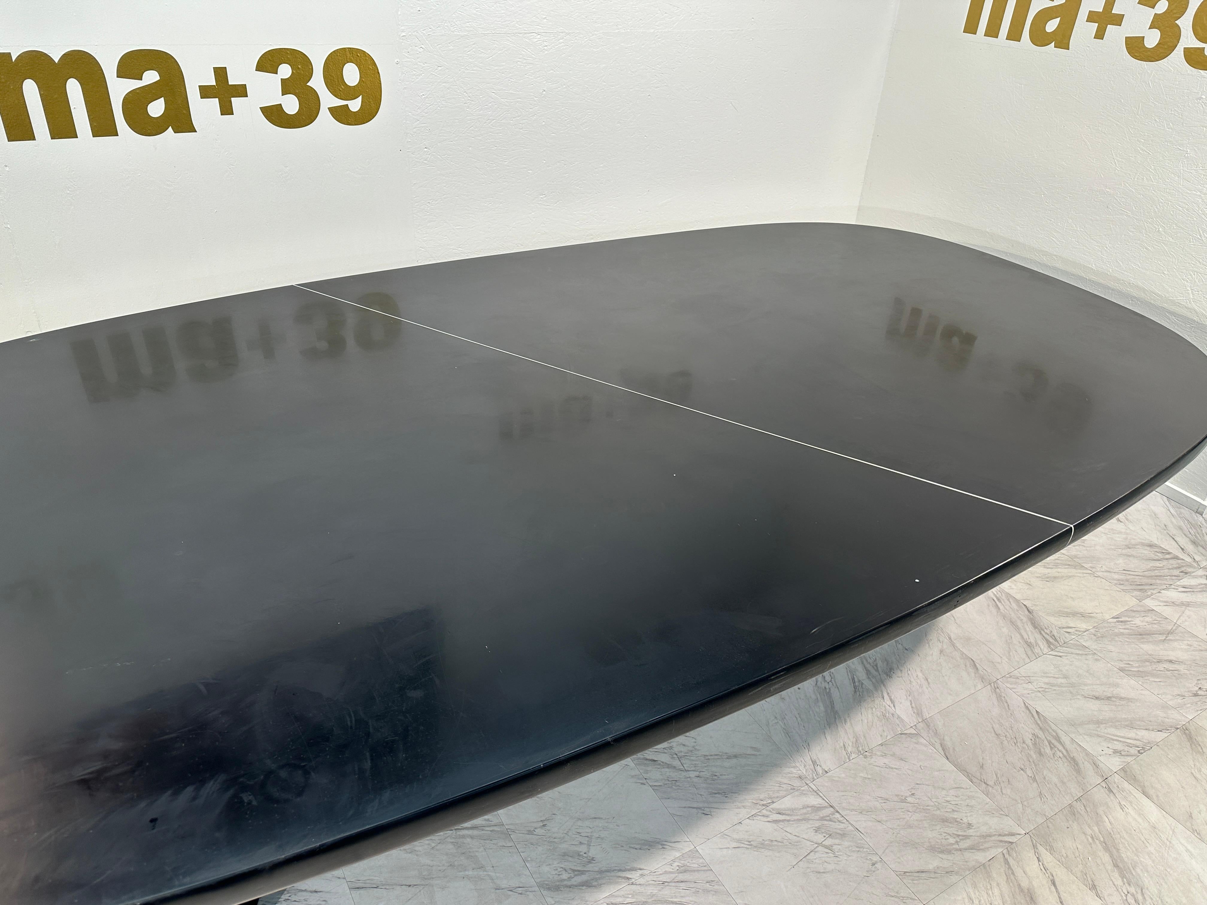 Table de conférence Tecno pour Centro Progetti Bon état - En vente à Los Angeles, CA