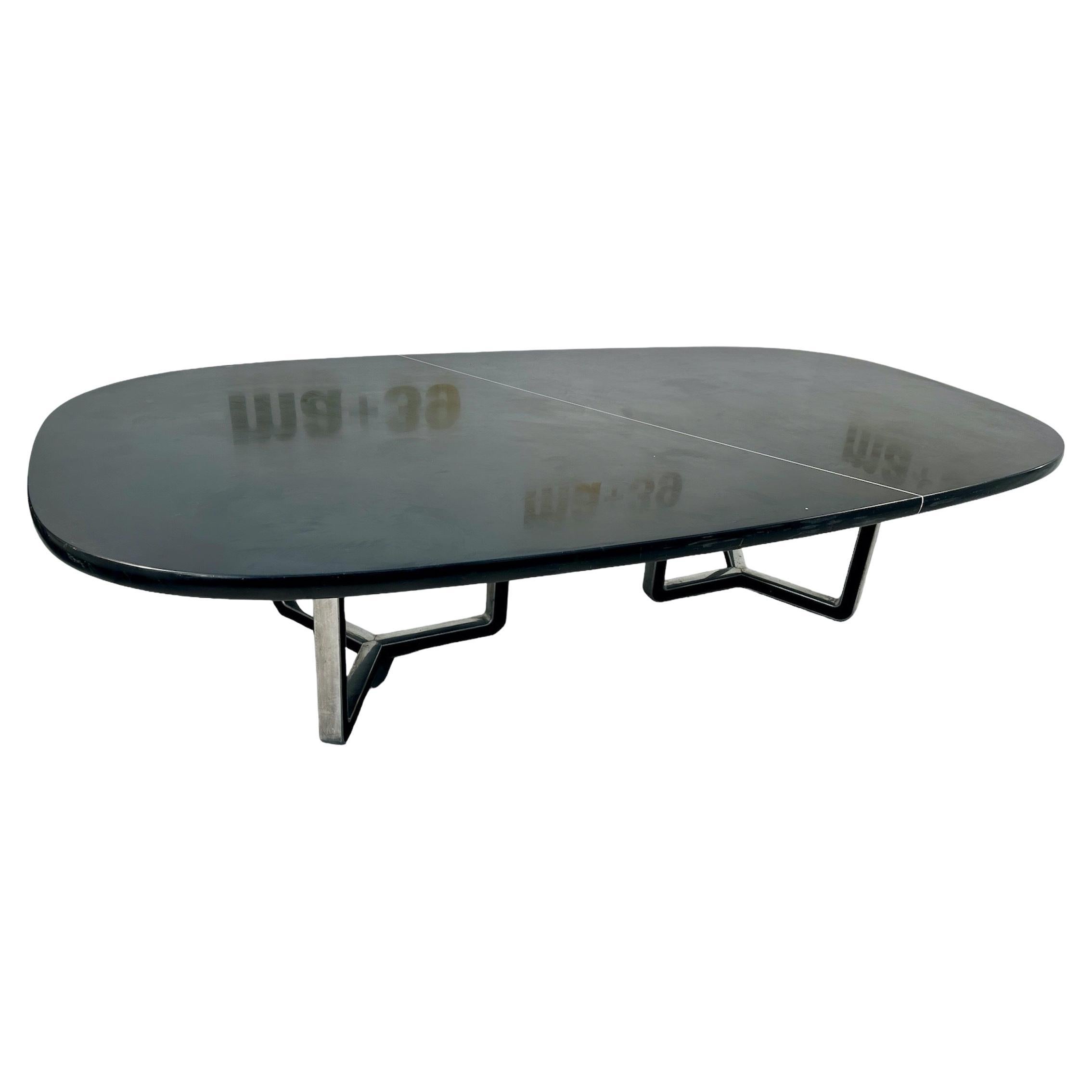 Table de conférence Tecno pour Centro Progetti en vente