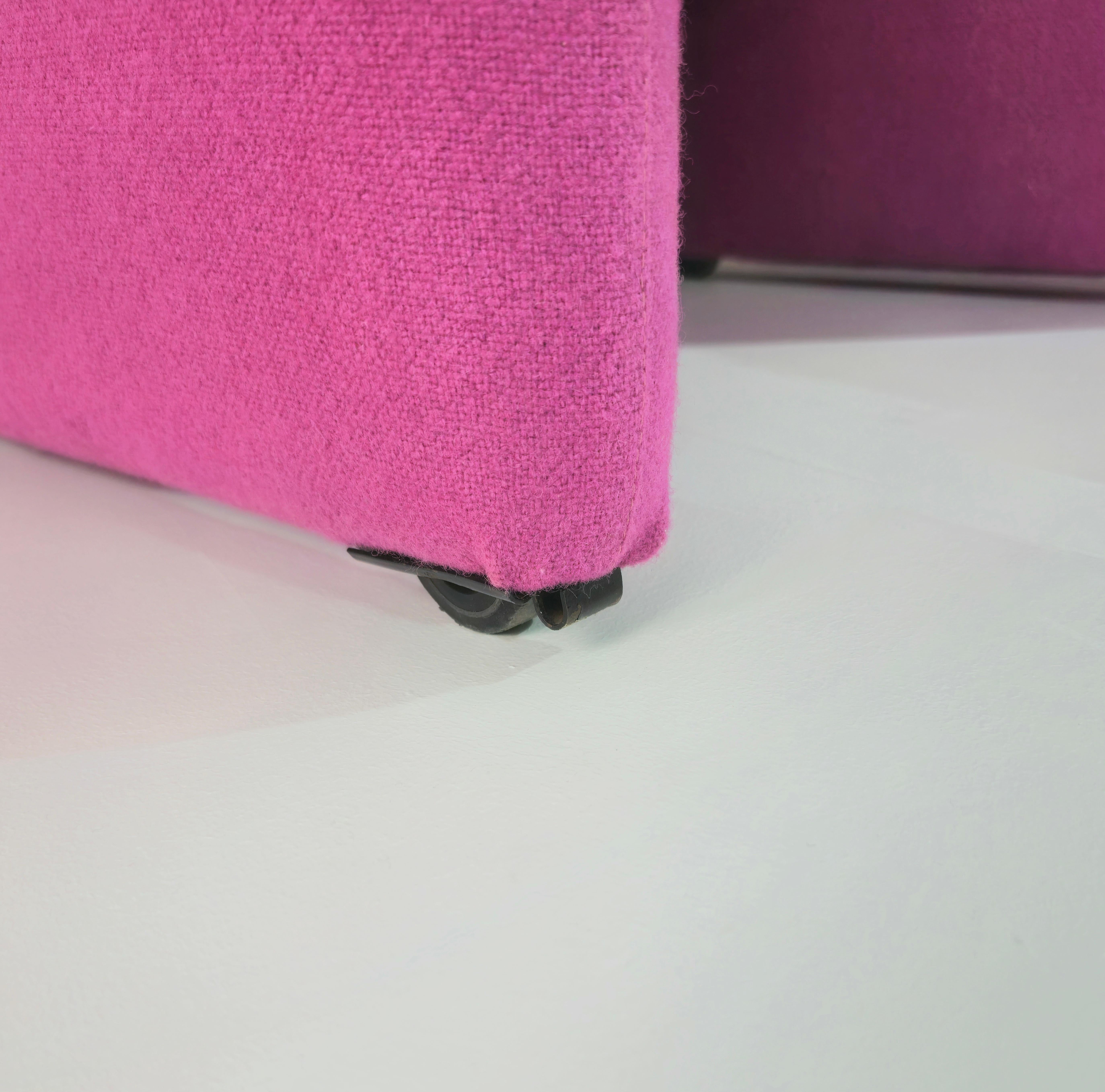 Quatre fauteuils Tecno modèle PS148 en tissu de couleur cyclamen du milieu du siècle  Italie 80s en vente 7