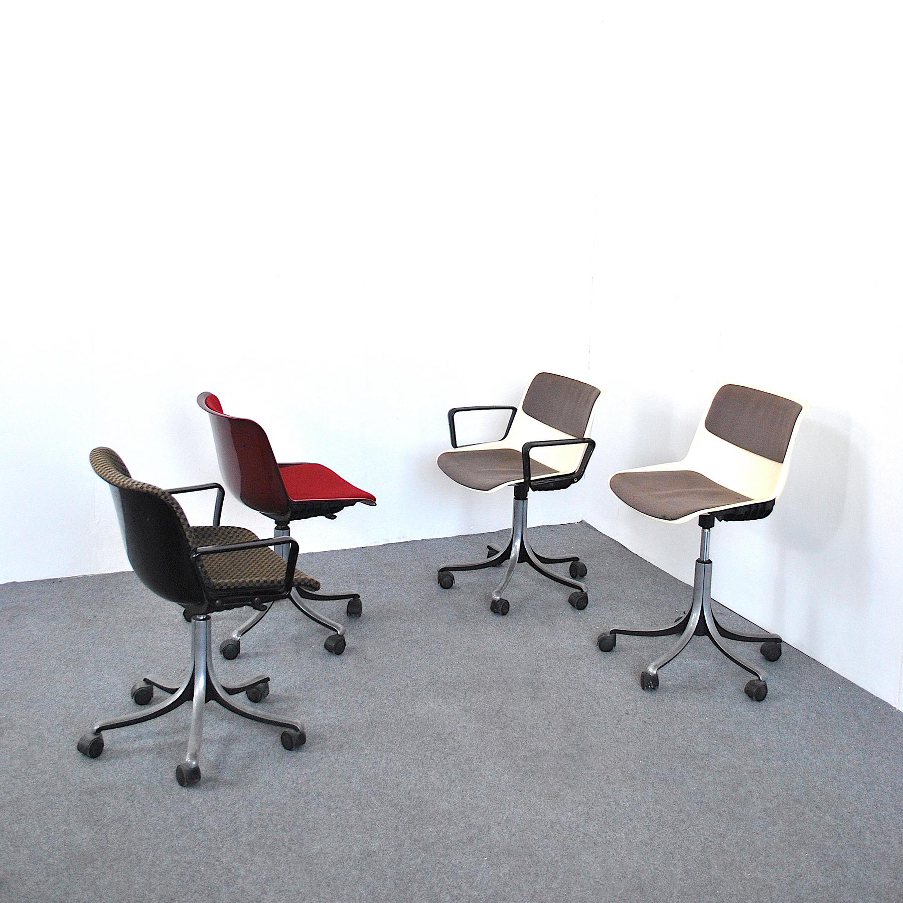 Tecno Italy Set Three Chairs Modus Model In Good Condition In bari, IT