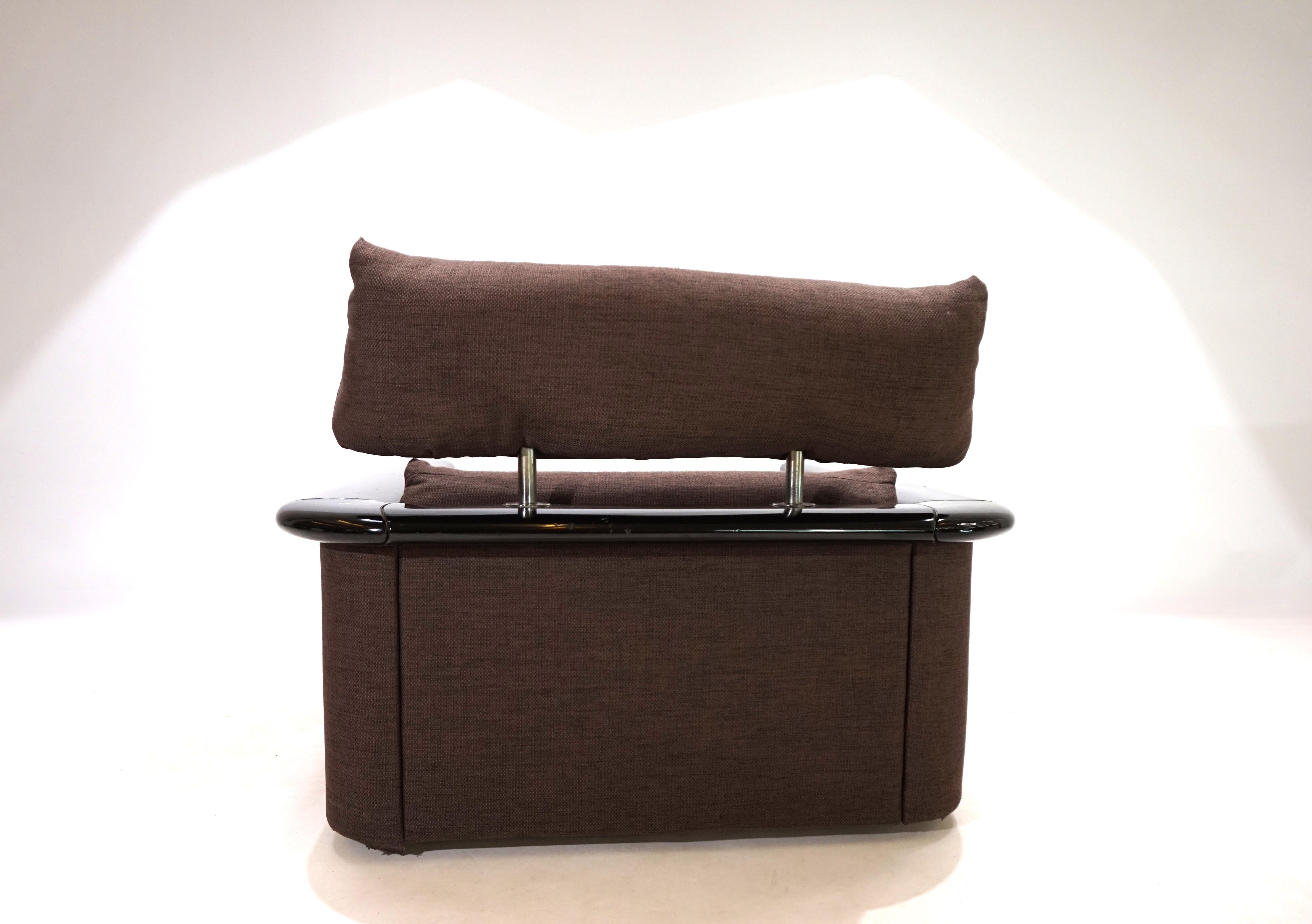 Fauteuil de salon Tecno avec cadre en laque de piano, 1970 en vente 3