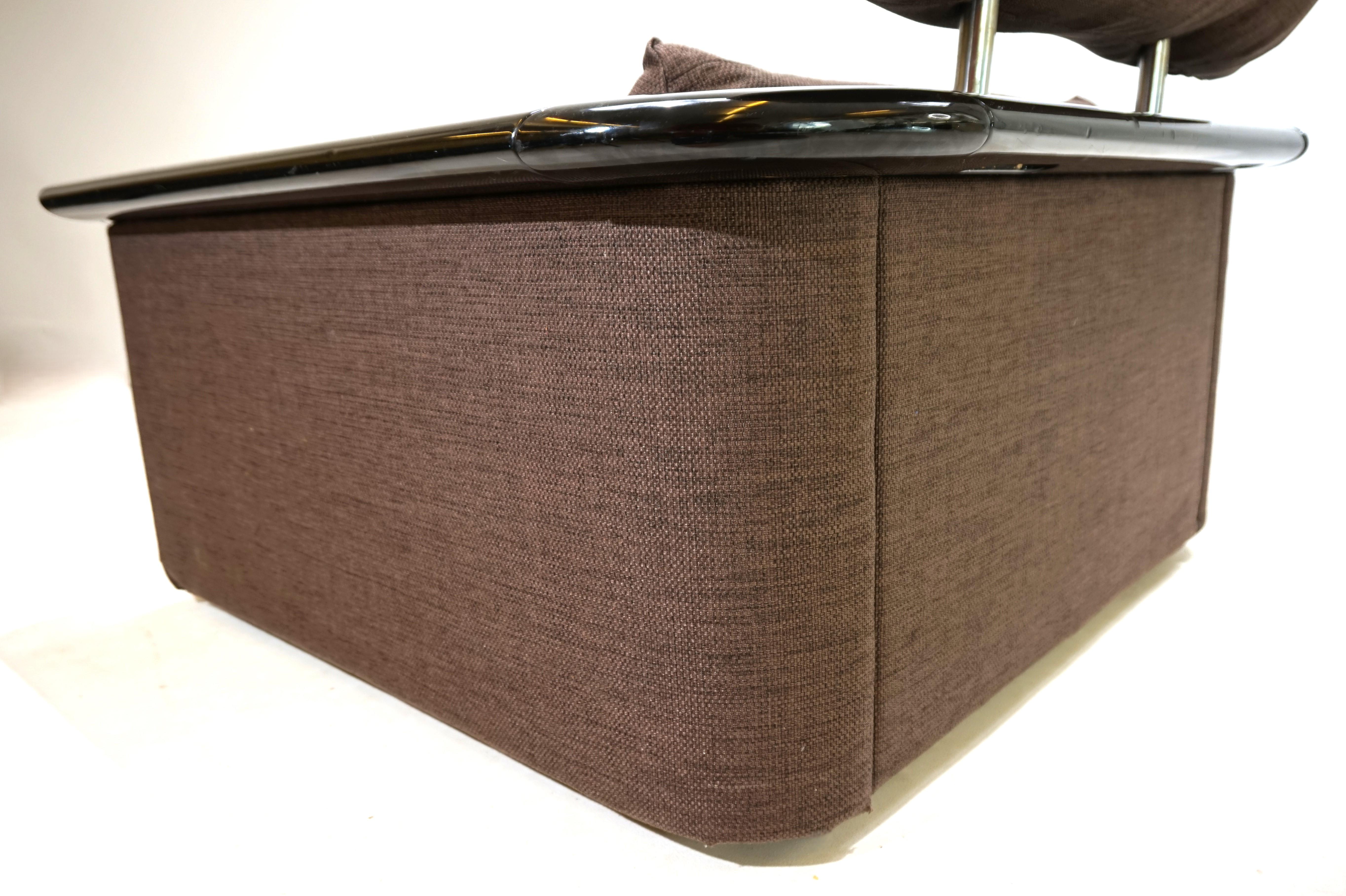 Fauteuil de salon Tecno avec cadre en laque de piano, 1970 en vente 5