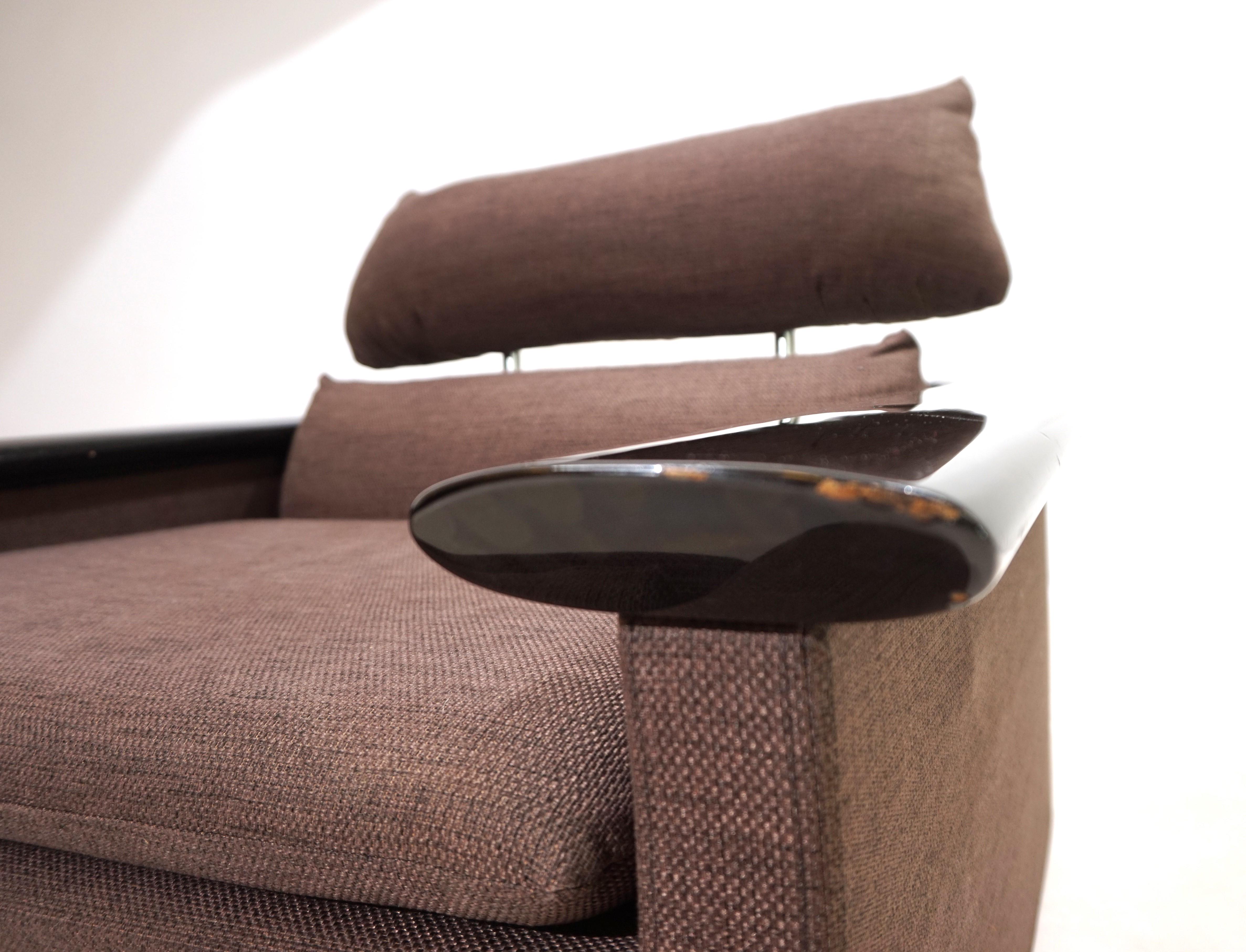 Tissu Fauteuil de salon Tecno avec cadre en laque de piano, 1970 en vente