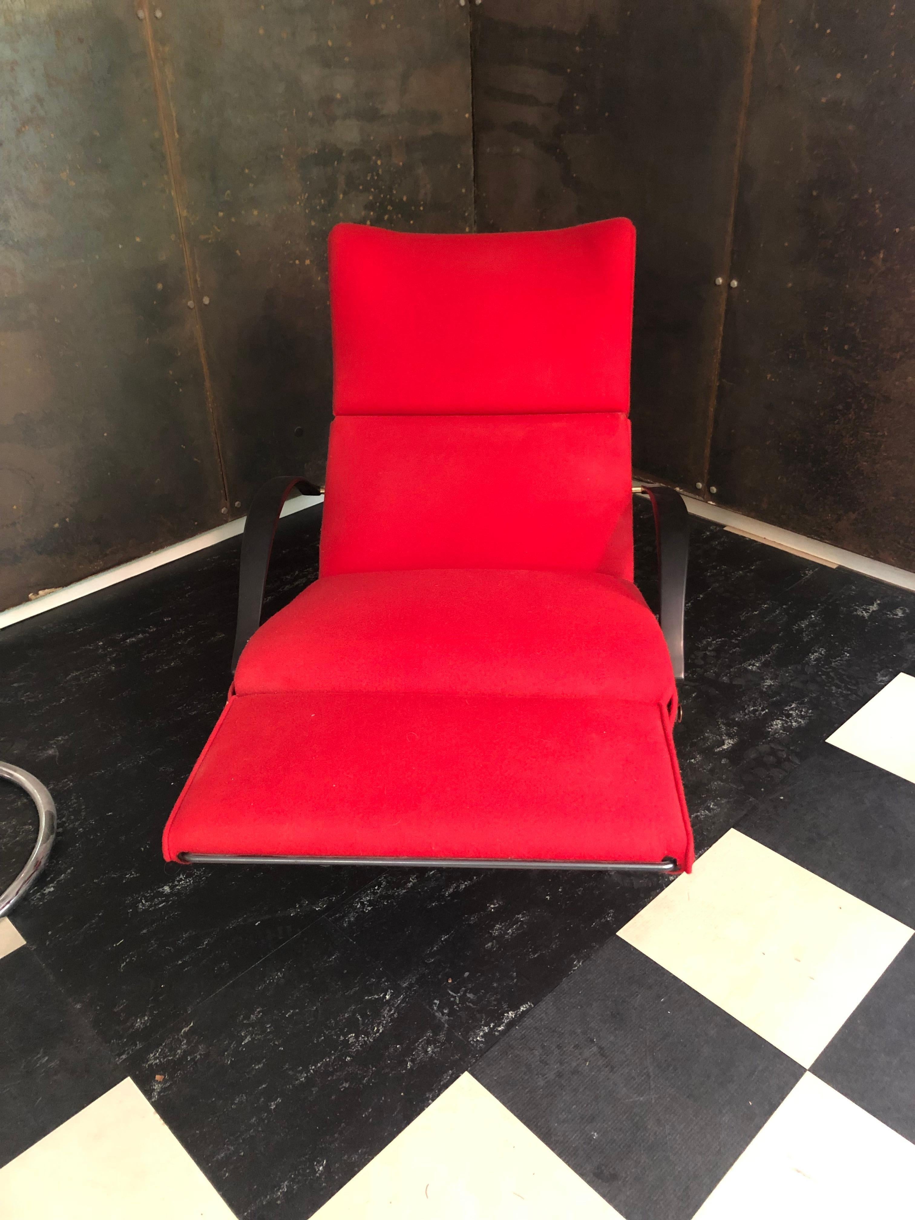 Italian Tecno P40 Versatile Multi Position Lounge Chair by Osvaldo Borsani For Sale