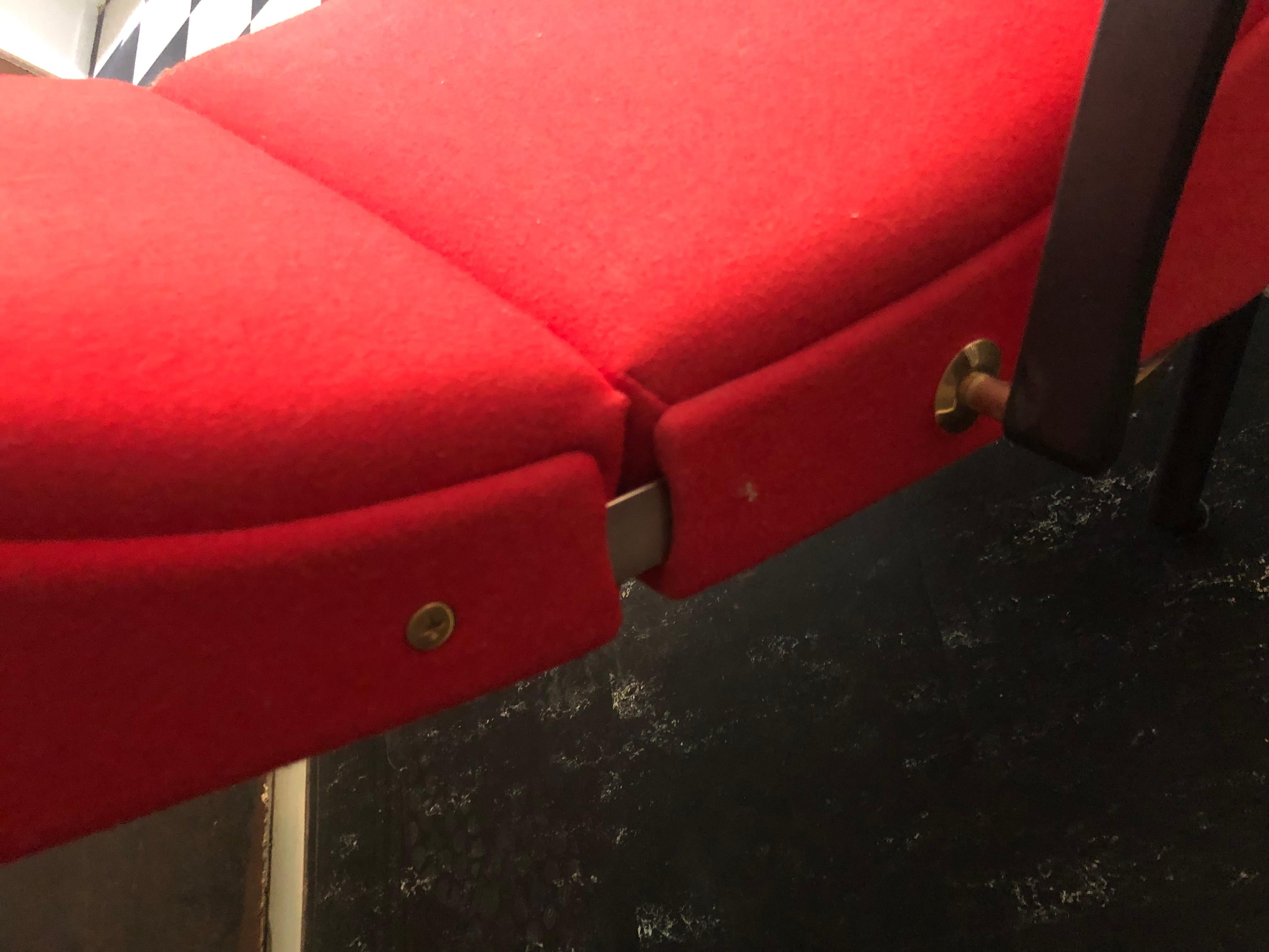 Tecno P40 Versatile Multi Position Lounge Chair by Osvaldo Borsani For Sale 1