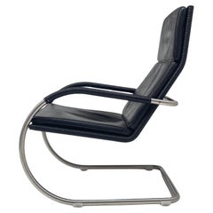 Tecta D35 Lounge Chair in pelle nera e vimini di plastica intrecciata