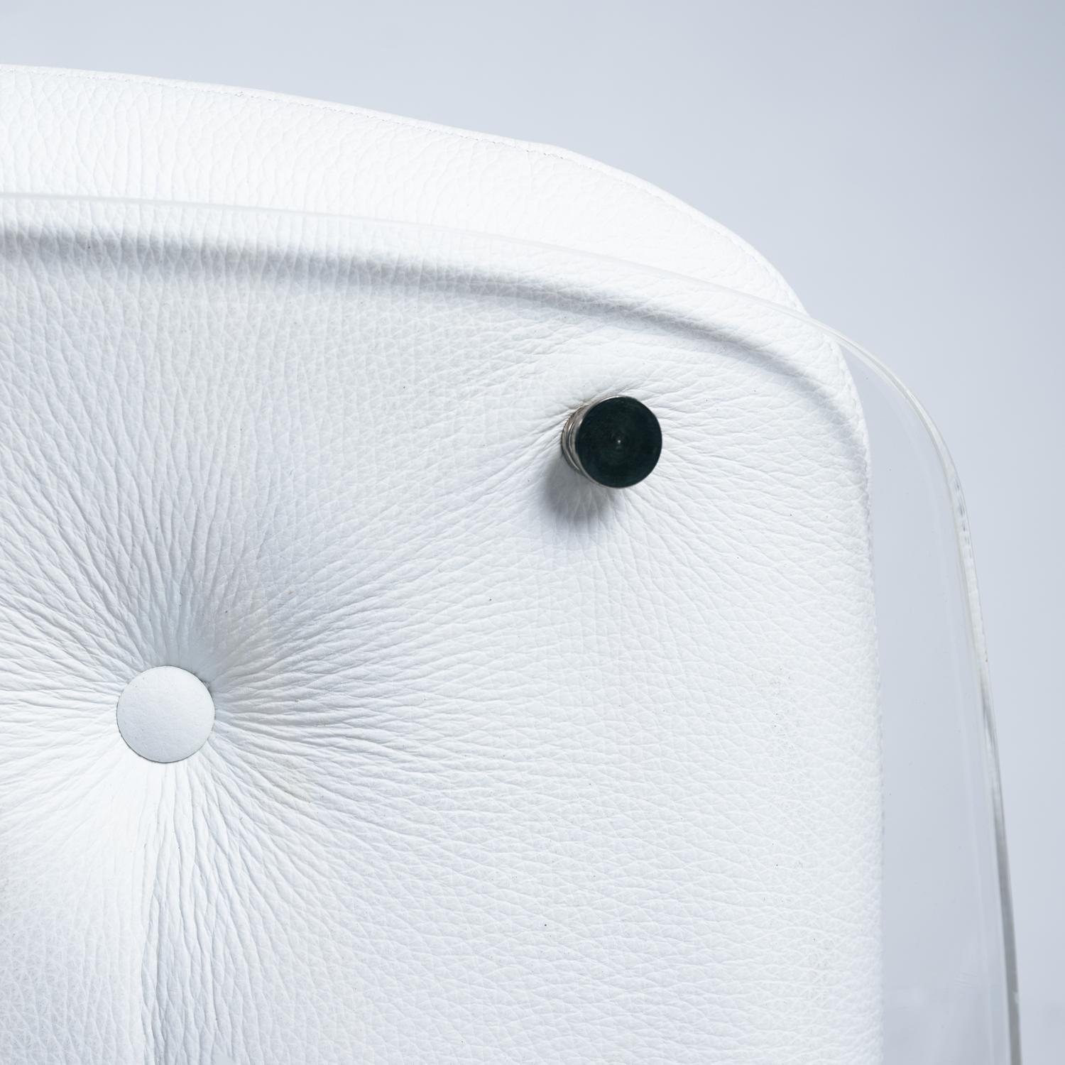 Chaise de bureau Bauhaus Tecta en cuir blanc D49 de Walter Konecke, 1959 en vente 2
