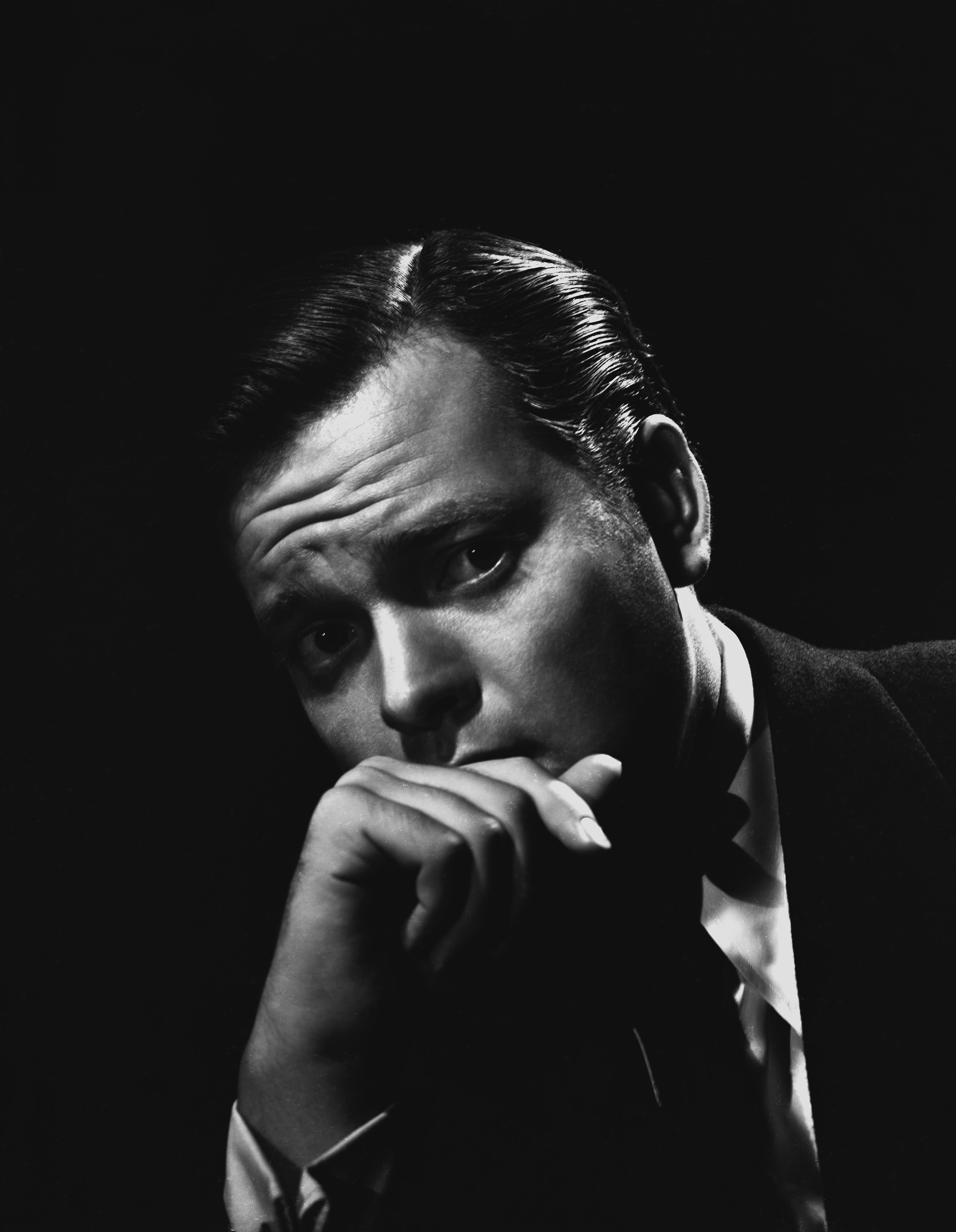 Ted Allan Portrait Photograph - Orson Welles Dramatic Portrait Movie Star News Fine Art Print