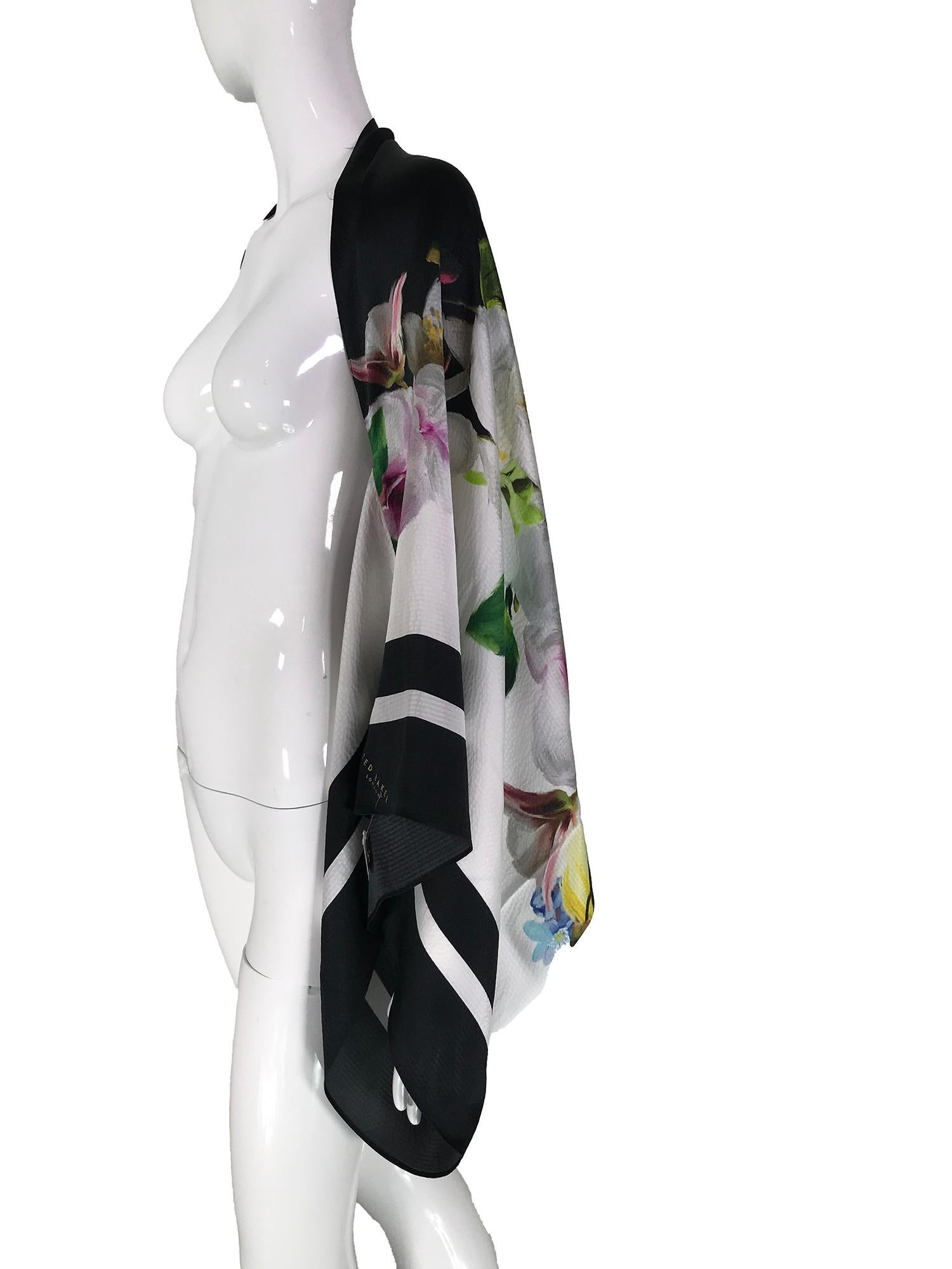 Ted Baker Floral Silk Kimono Shrug  In Good Condition In West Palm Beach, FL