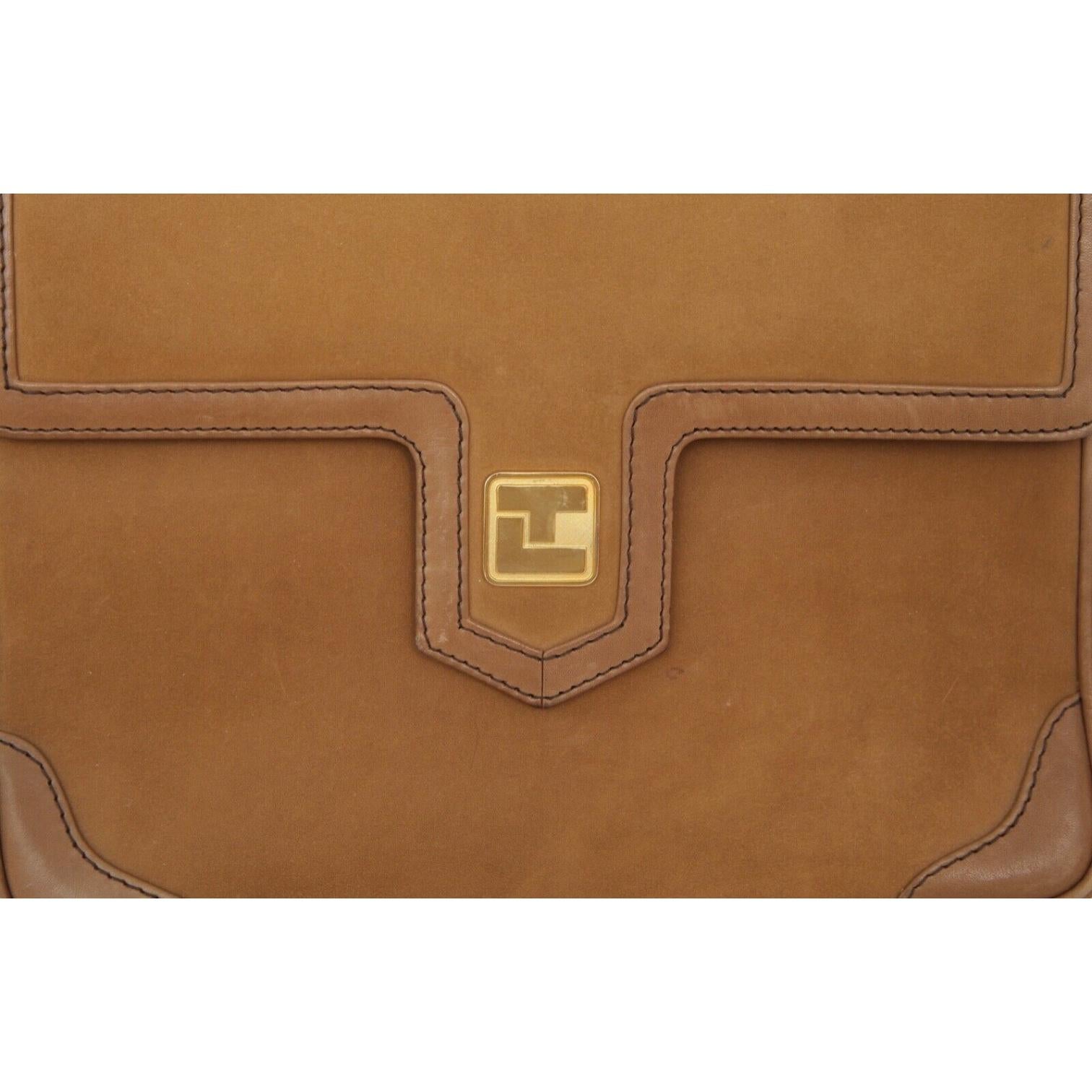 TED LAPIDUS PARIS Bolso de hombro Piel de ante Tan Flap Gold-Tone HW VINTAGE Marrón en venta