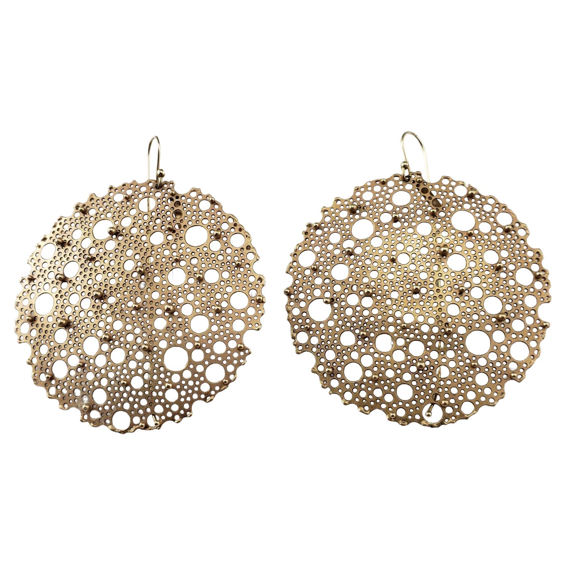 Ted Muehling Queen Anne's Lace 14K Yellow Gold Threader Earrings #17114 For Sale