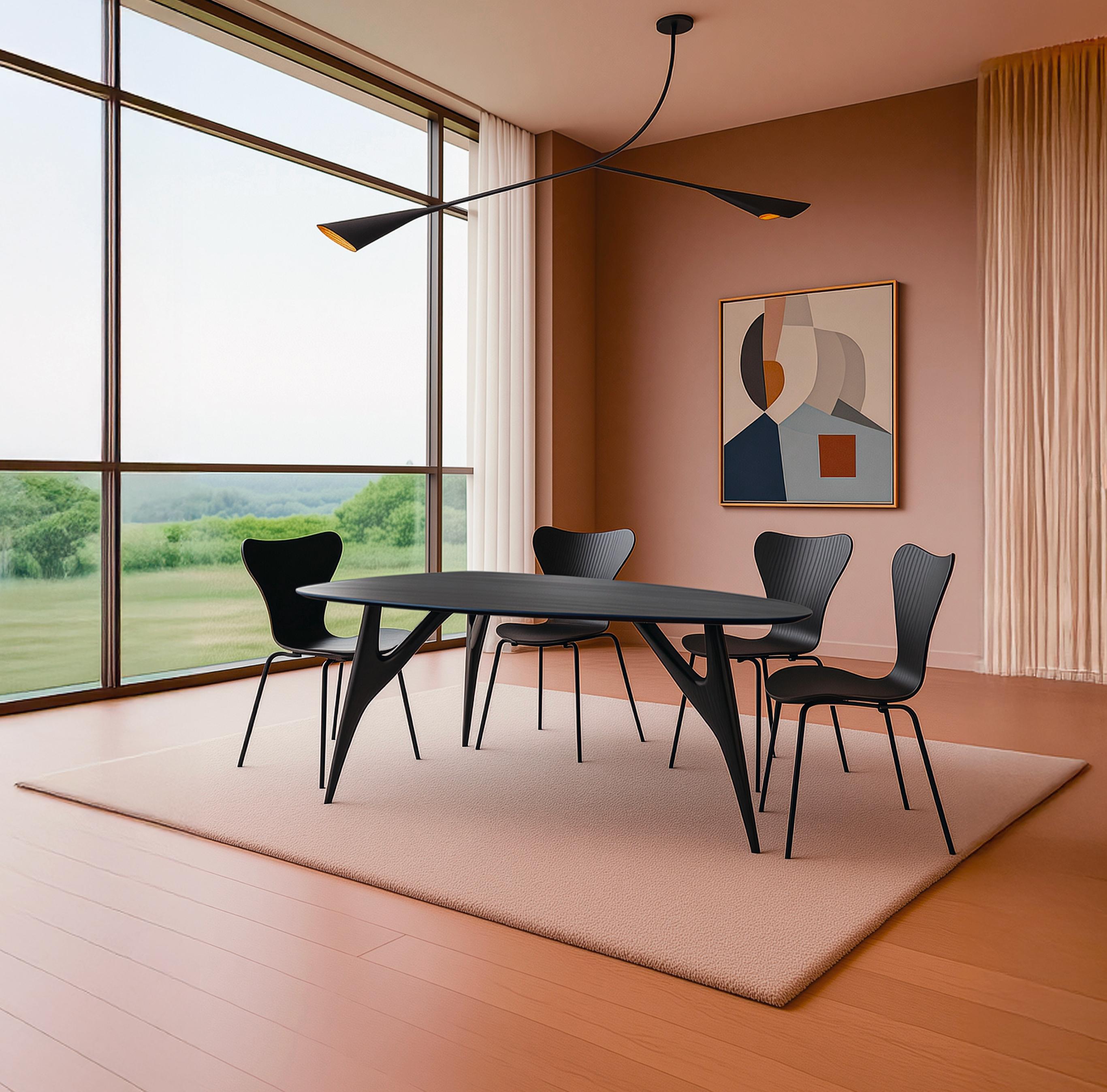 TED Nero - Mesa de comedor italiana de fresno negro con base triangular de diseño Italian en venta