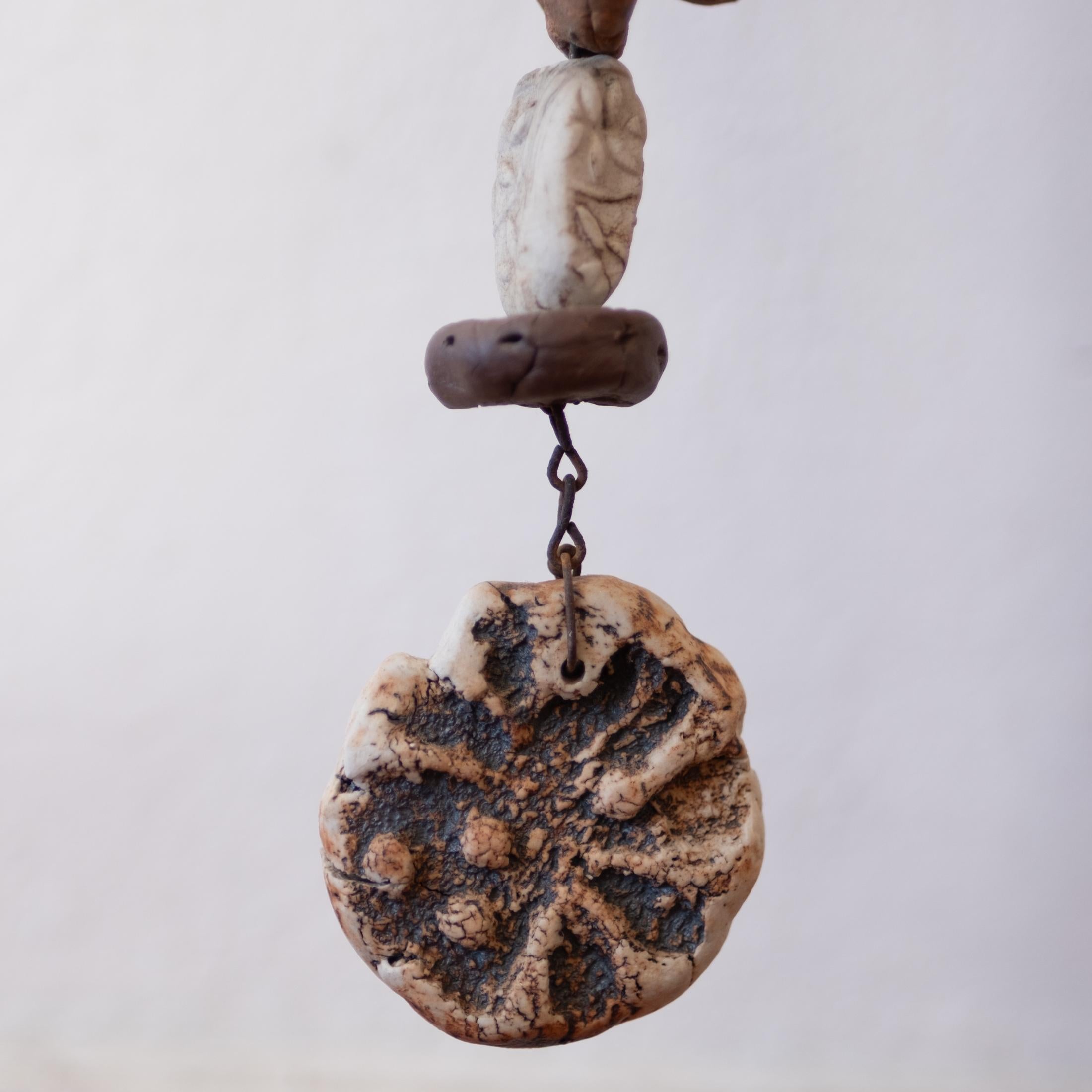 Hängeskulptur aus Keramik von Ted Saito, 1970er-Jahre 5