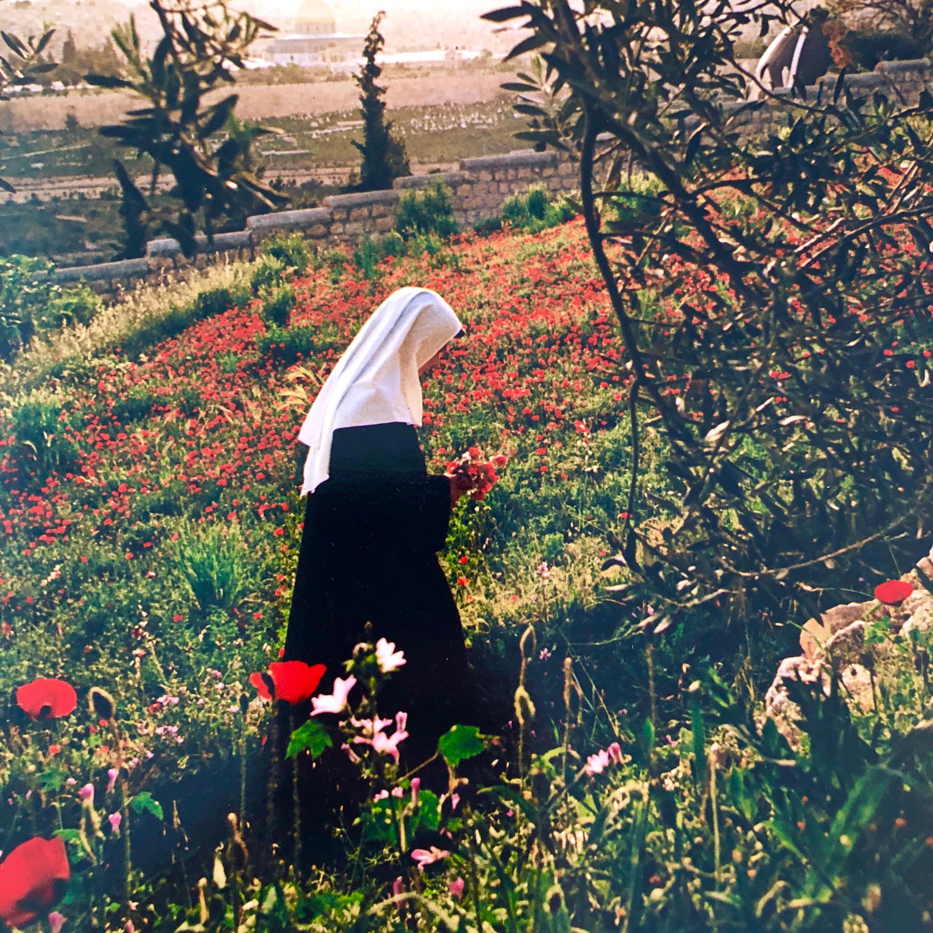 Vintage Color Photograph Nun, Mount Olives, Jerusalem Museum Ted Spiegel Photo For Sale 2
