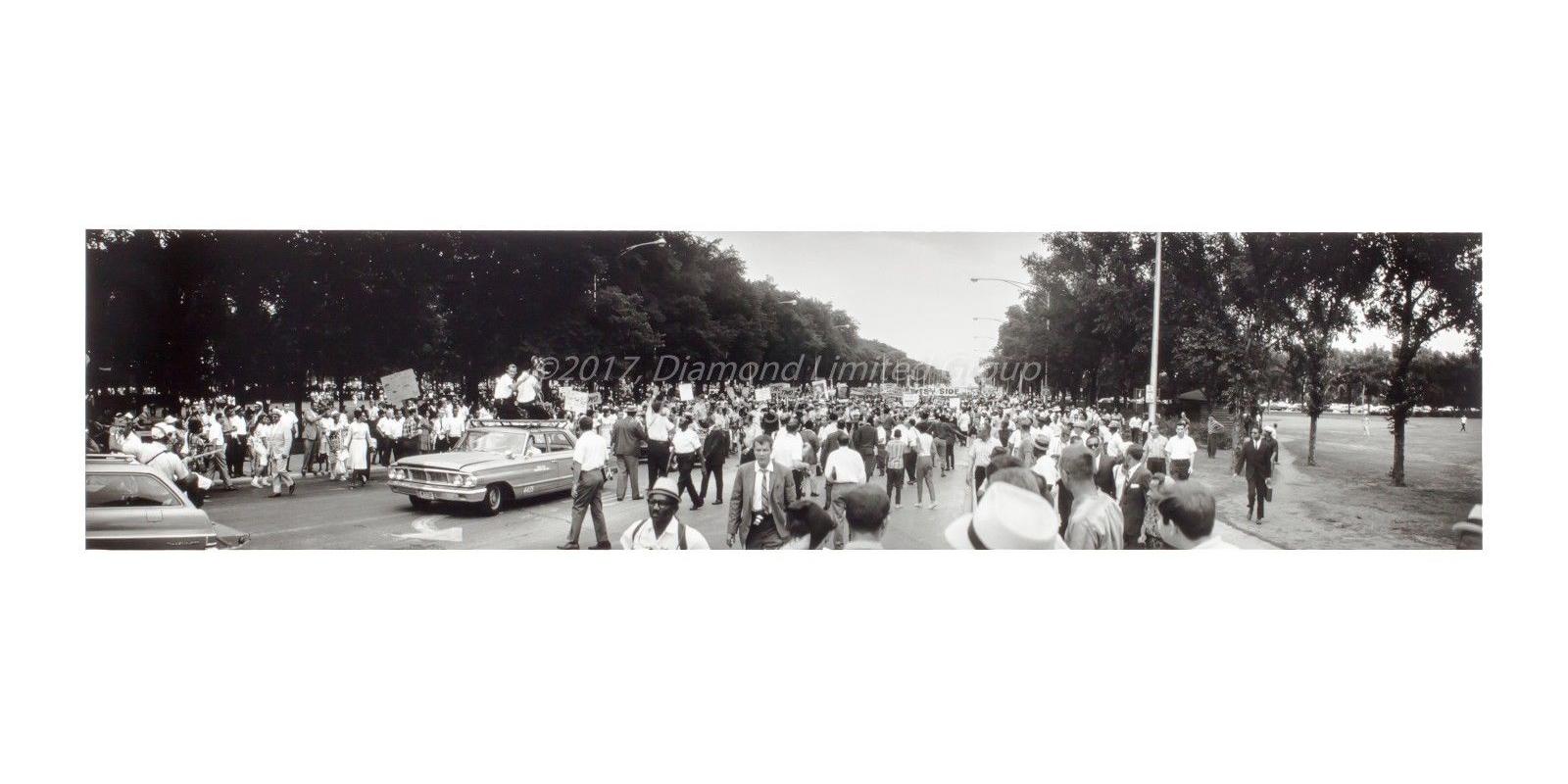 Martin Luther King Jr 1964 Solider Field Peace Rally Historic Original Photo Set For Sale 5