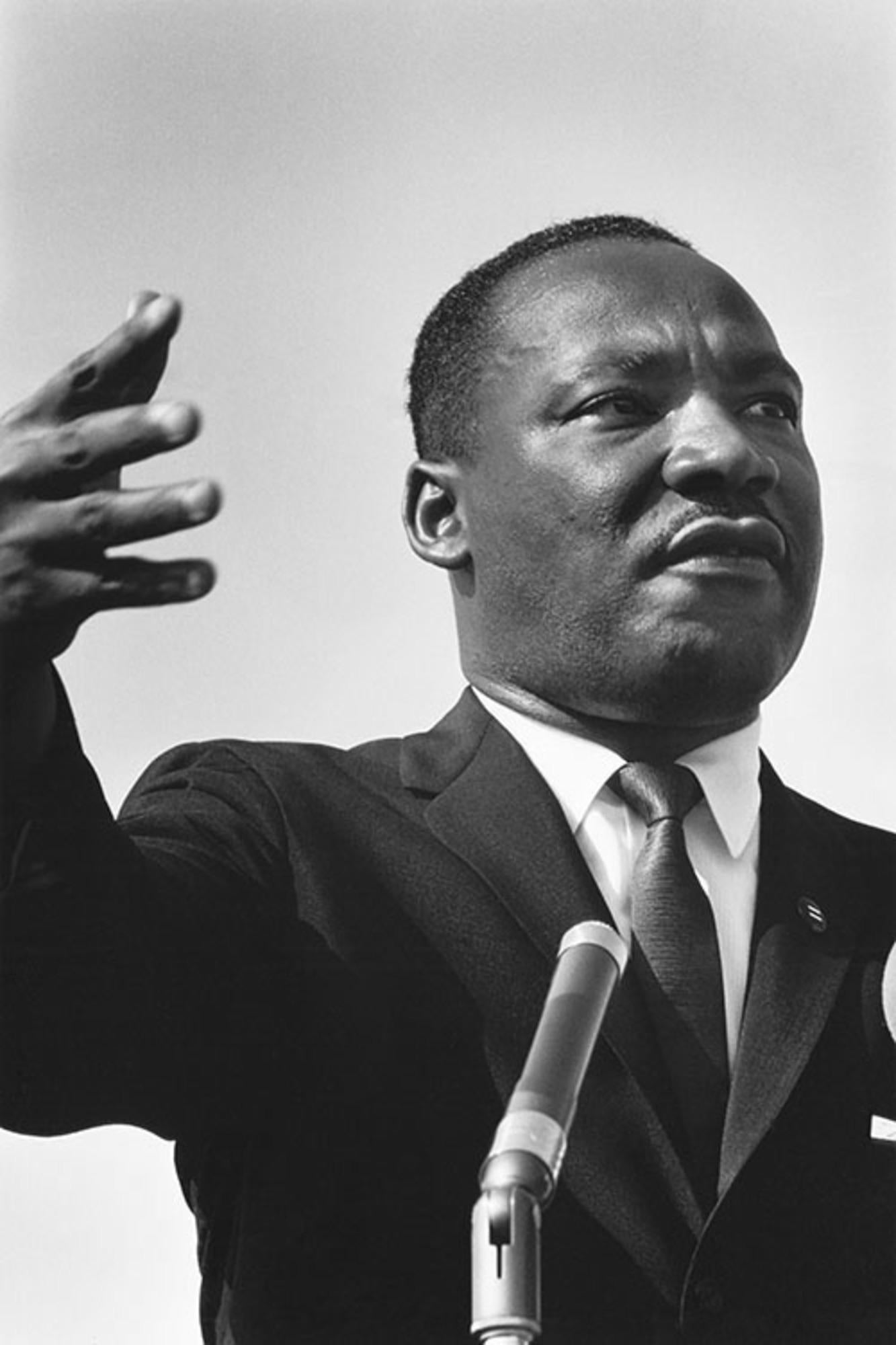 Estate-stamped, gelatin-print silver

Dr. Martin Luther King at the ‘Illinois Rally for Civil Rights’ at Soldier Field in Chicago, IL, US, June 21, 1964

Available sizes: 
20”x16" Edition of 25
24”x20" Edition of 25
40”x30" Edition of 25
60”x40”