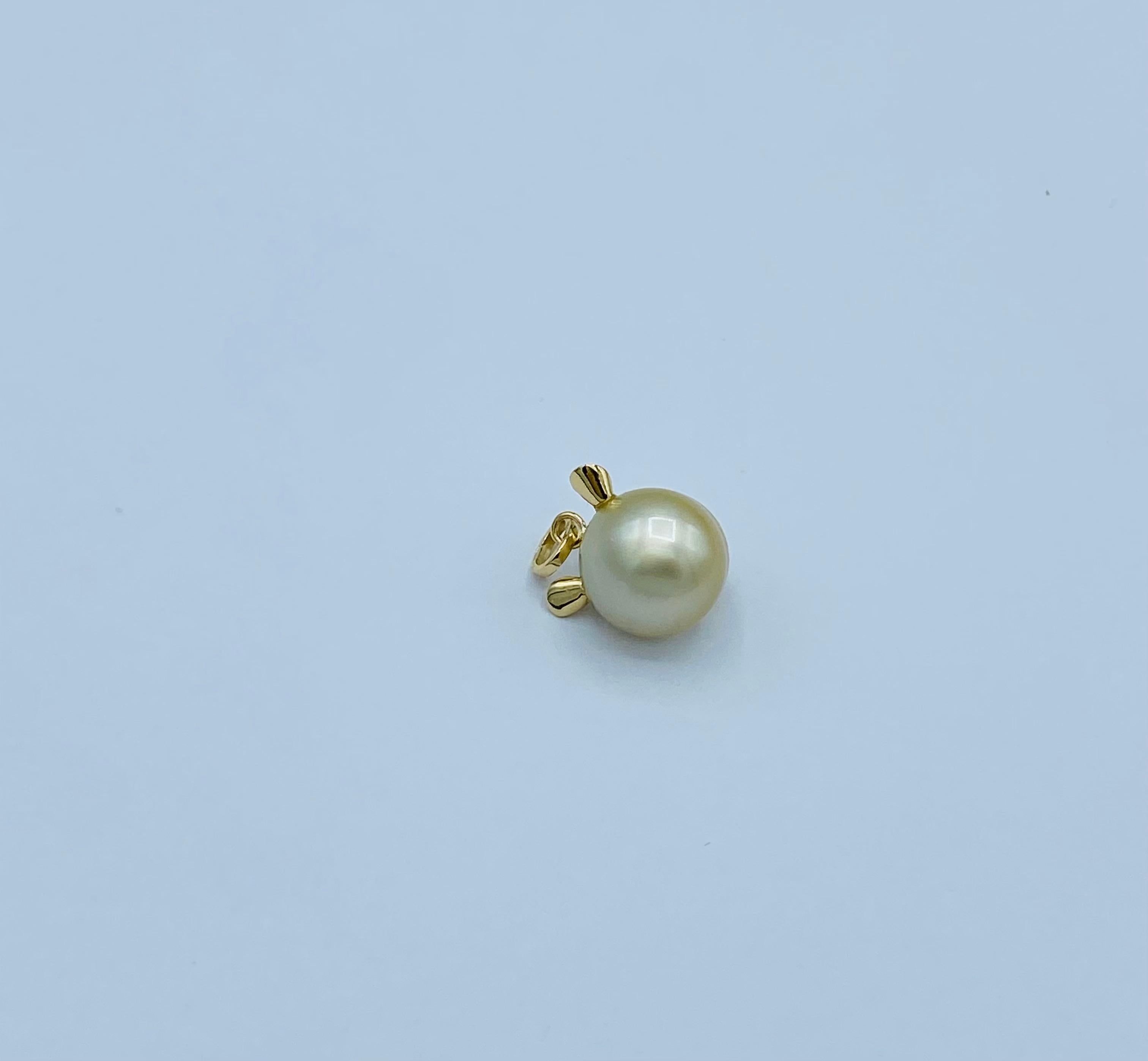 Collier avec pendentif en perles australiennes Teddy Bear en or 18 carats et diamants noirs en vente 1