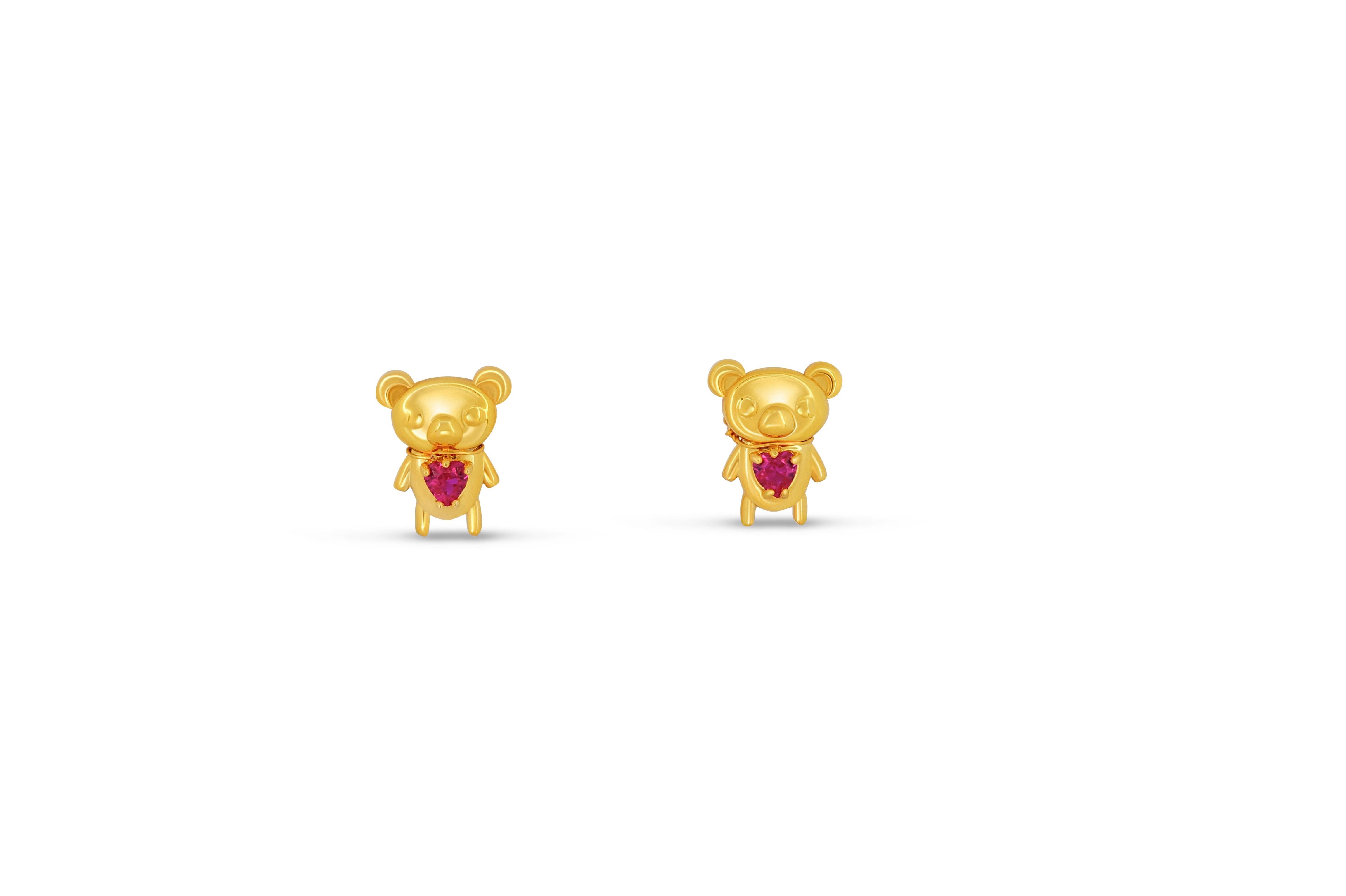 Heart Cut Teddy bear earrings studs in 14k gold. For Sale