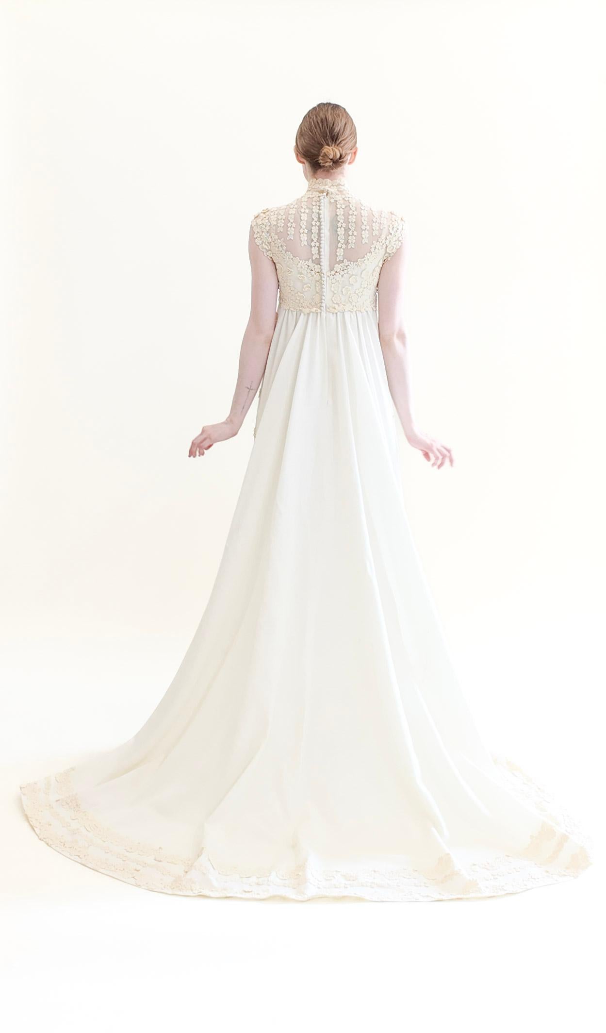 Teeny by Priscilla of Boston 1970's Cotton and Lace Wedding Gown For Sale 1