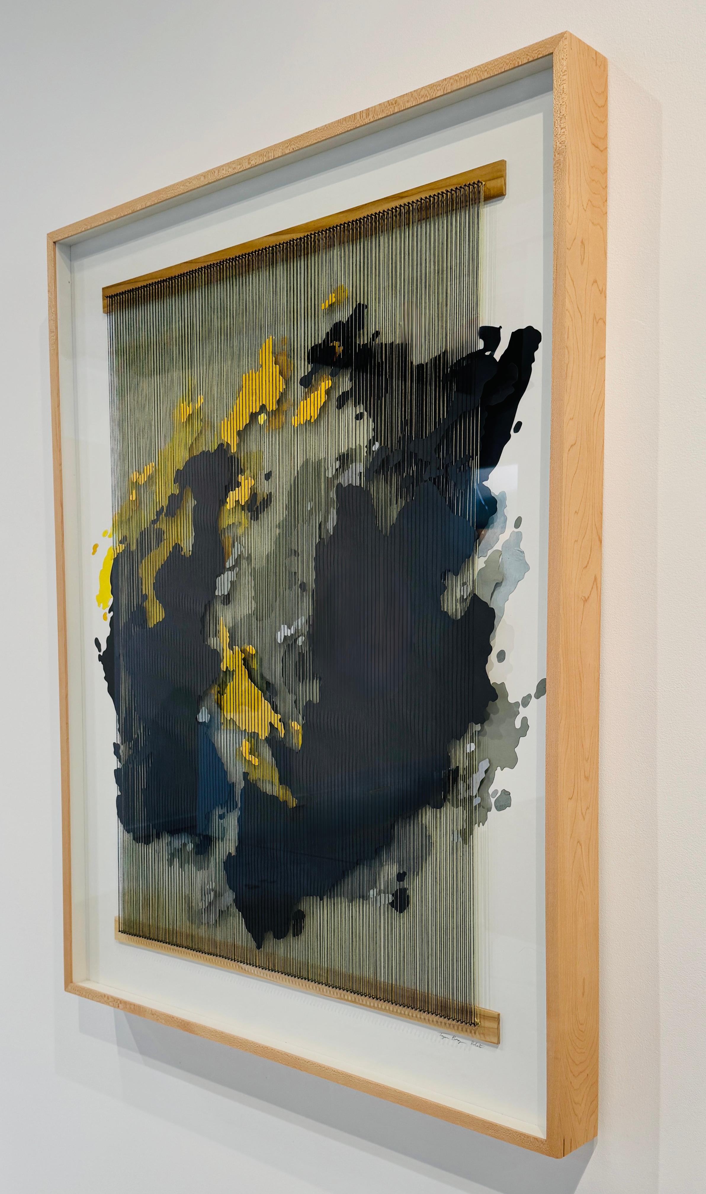 Papier, Acryl und Faden Kunstwerk, Abstrakt mit Grün, Gelb und Schwarz, 2023 im Angebot 8